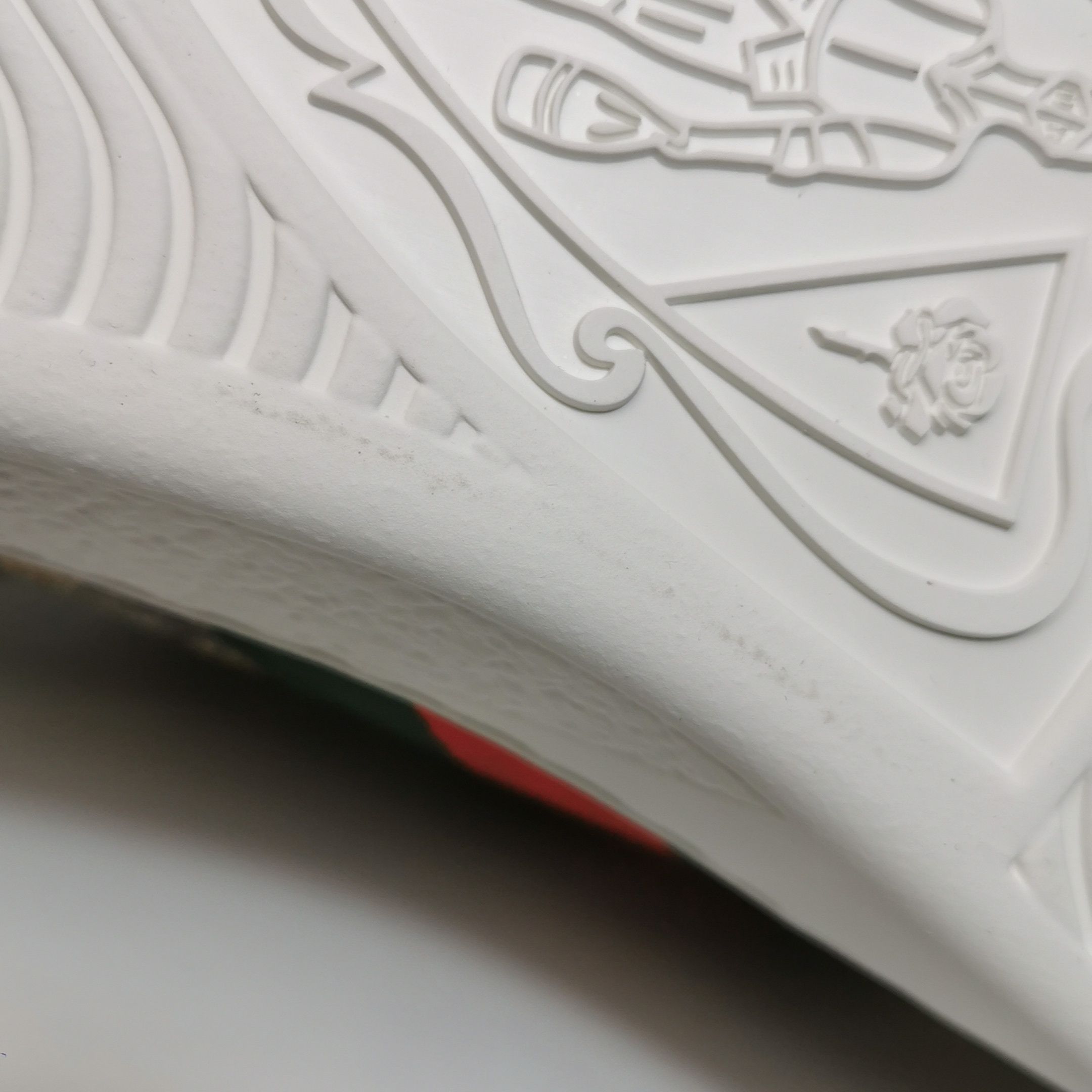 Gucci Gucci Ace Bee GG Supreme Sneakers 46.5 Size US 13 / EU 46 - 12 Thumbnail
