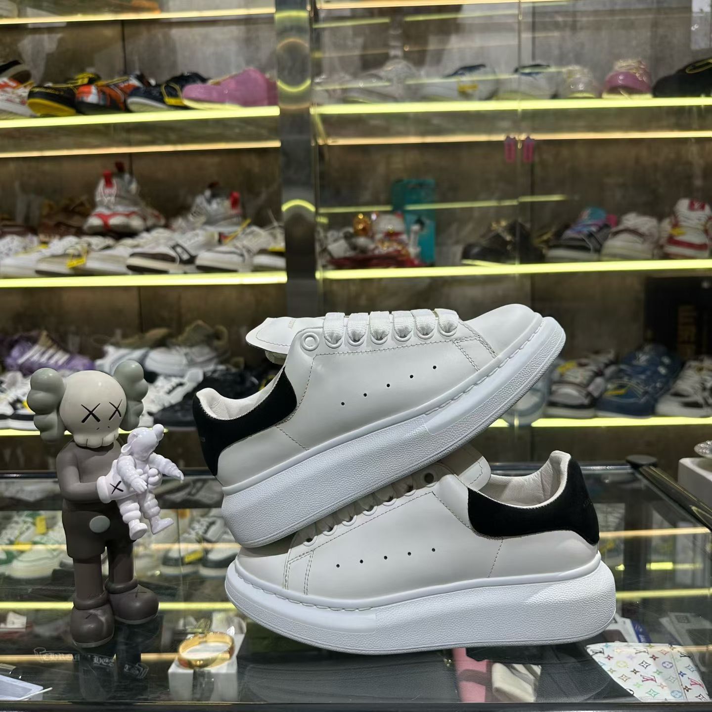 Alexander Wang Alexander Wang Suede Orange Lowtop Sneakers us_6-5 Women Size US 6.5 / IT 36.5 - 4 Thumbnail