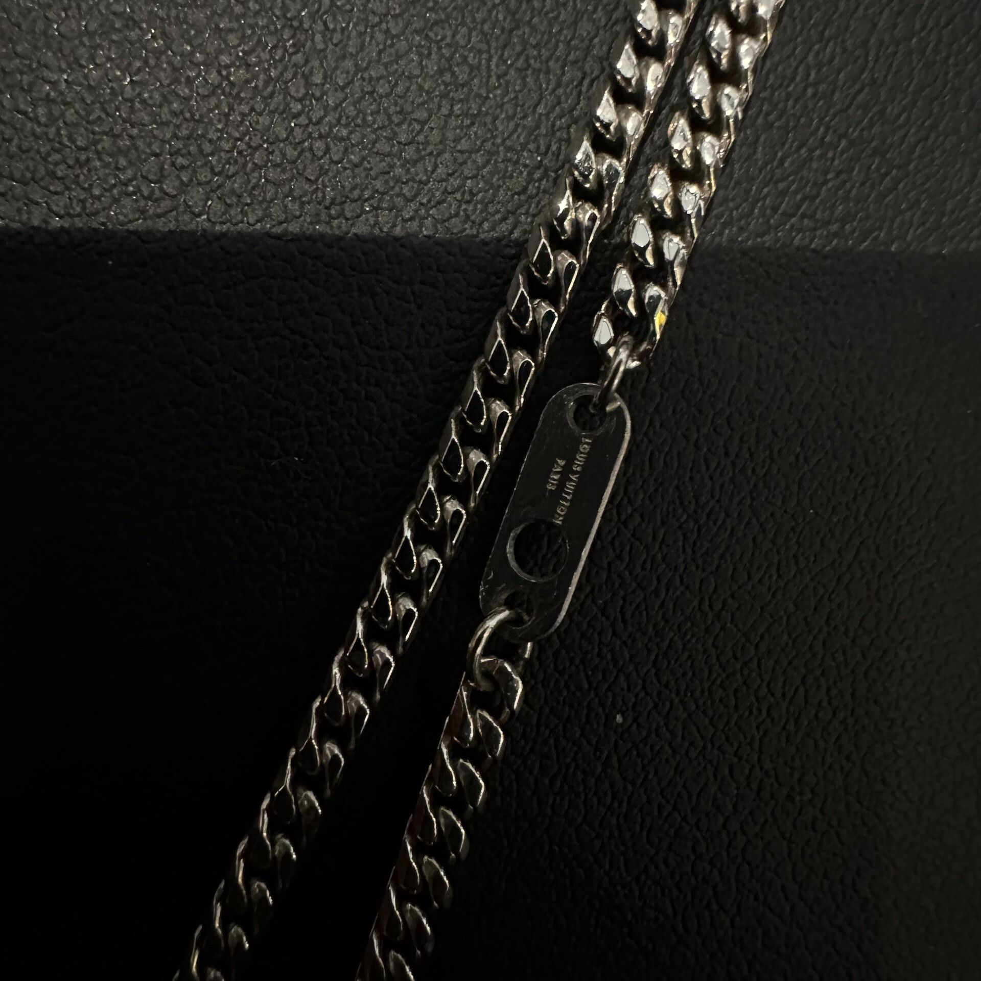 Louis Vuitton Louis Vuitton Retro Gradient Multi Necklace OS Women Size ONE SIZE - 4 Thumbnail