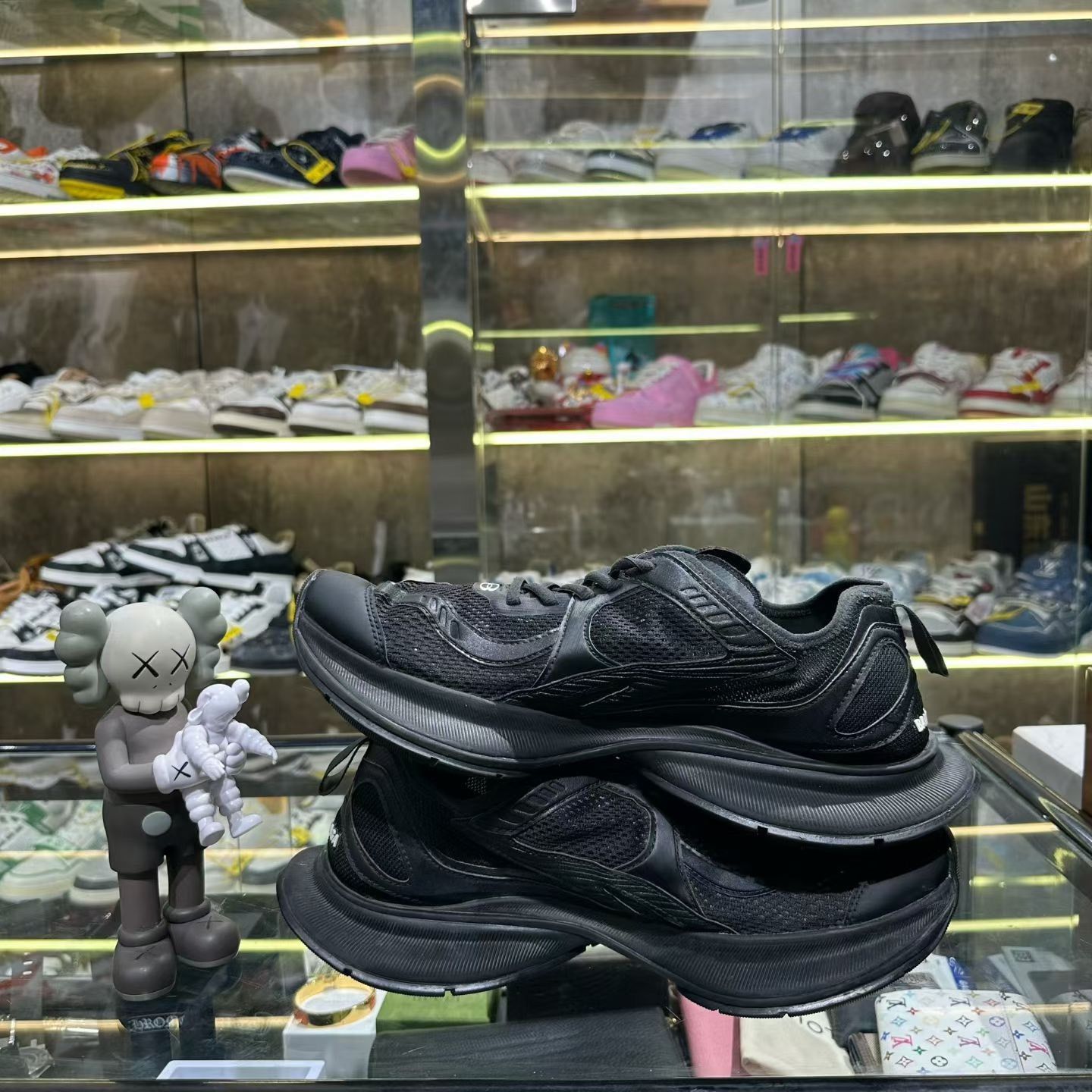 Balenciaga Balenciaga Black Lowtop Sneakers 10 Men Size US 10 / EU 43 - 5 Thumbnail