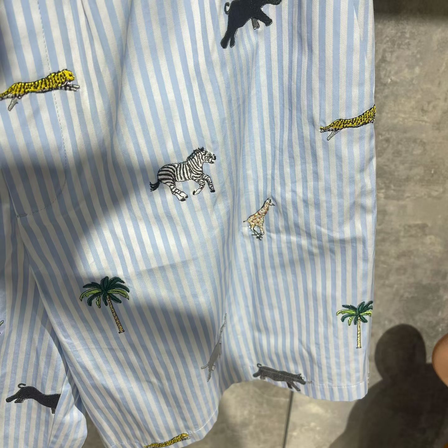 Louis Vuitton Louis Vuitton Embroidered Striped Gold Casual Pants 32 Men Size US 32 / EU 48 - 3 Thumbnail