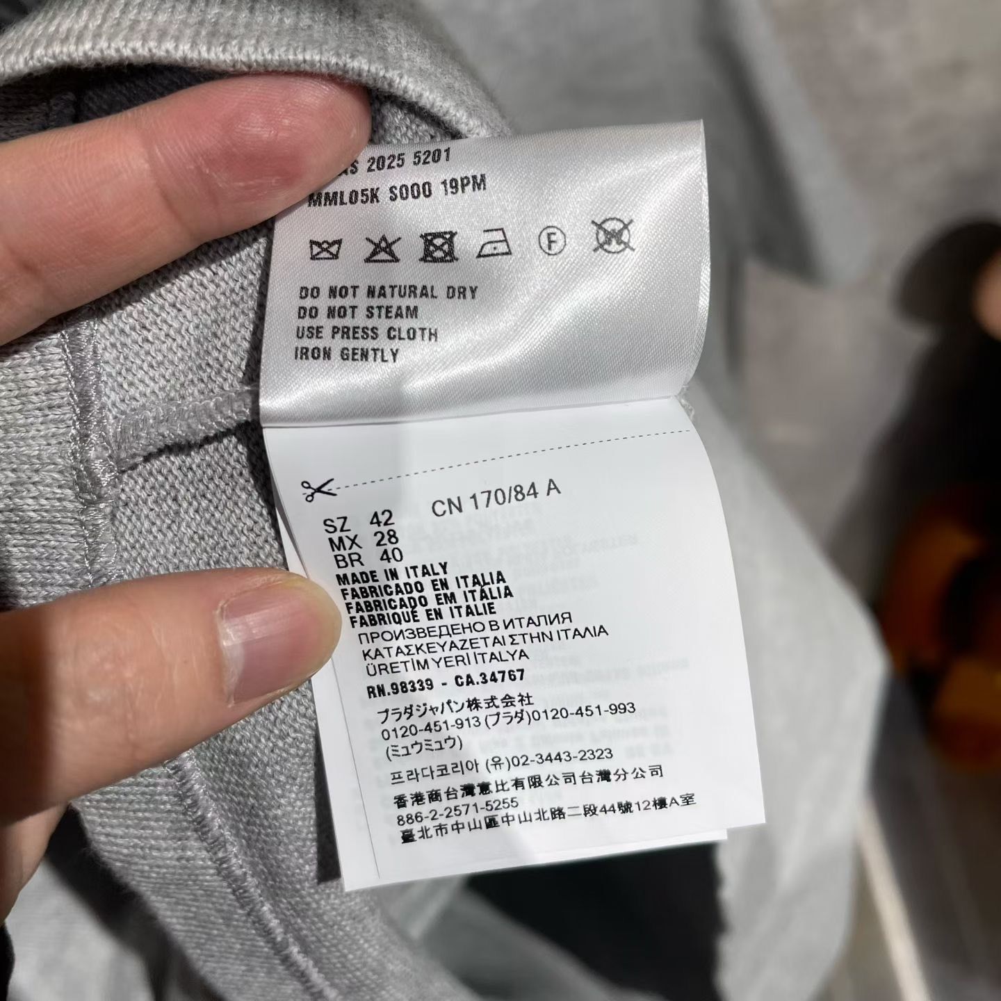 Miu Miu Miu Miu Gray Polo m Men Size US M / EU 48-50 / 2 - 6 Thumbnail