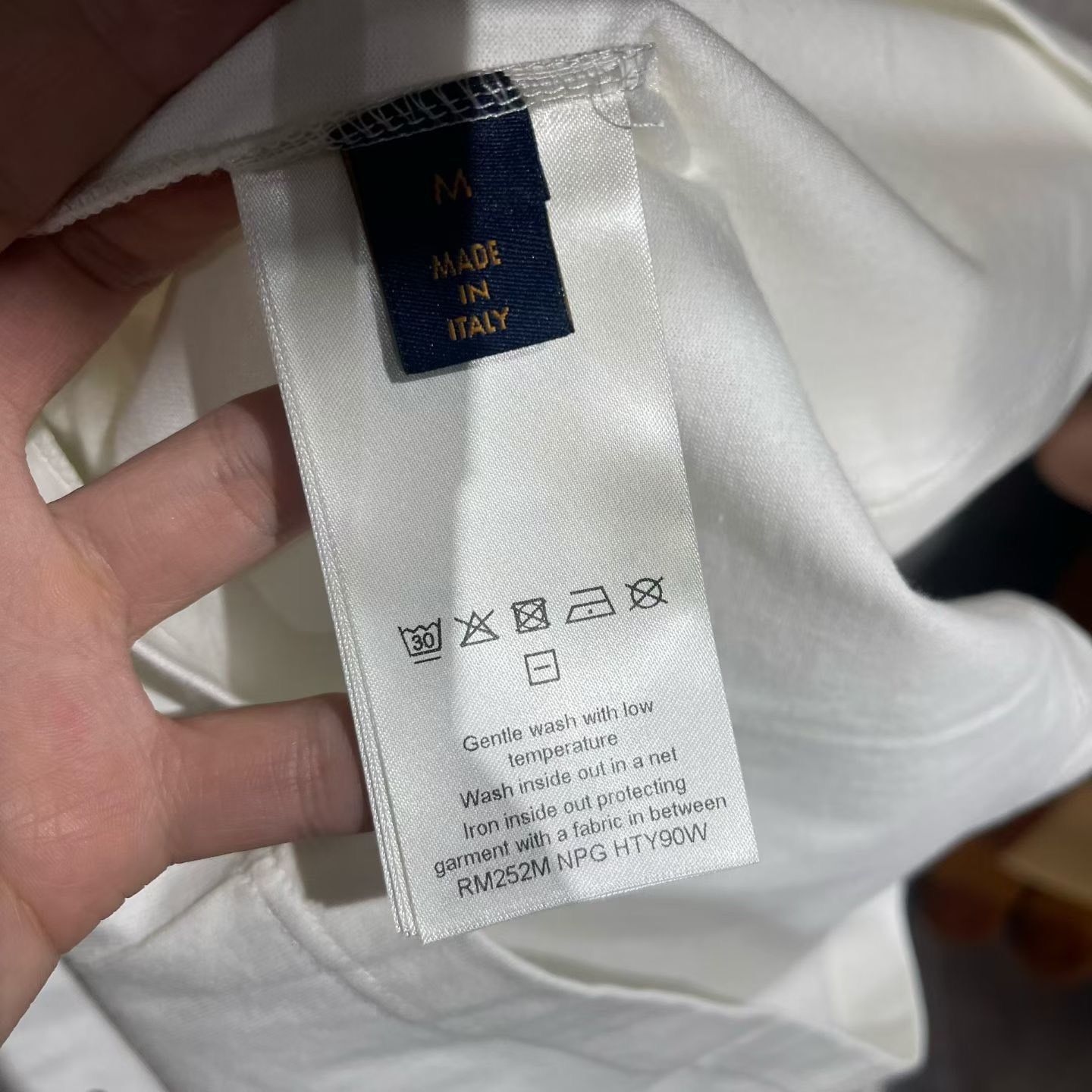 Louis Vuitton Louis Vuitton T-Shirt m Men Size US M / EU 48-50 / 2 - 7 Thumbnail