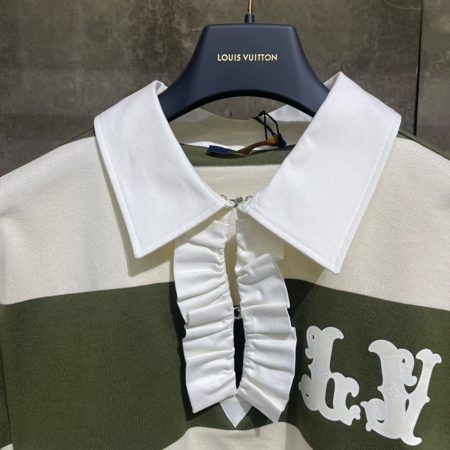 Louis Vuitton Louis Vuitton Green T-Shirt xl Men Size US XL / EU 56 / 4 - 3 Thumbnail