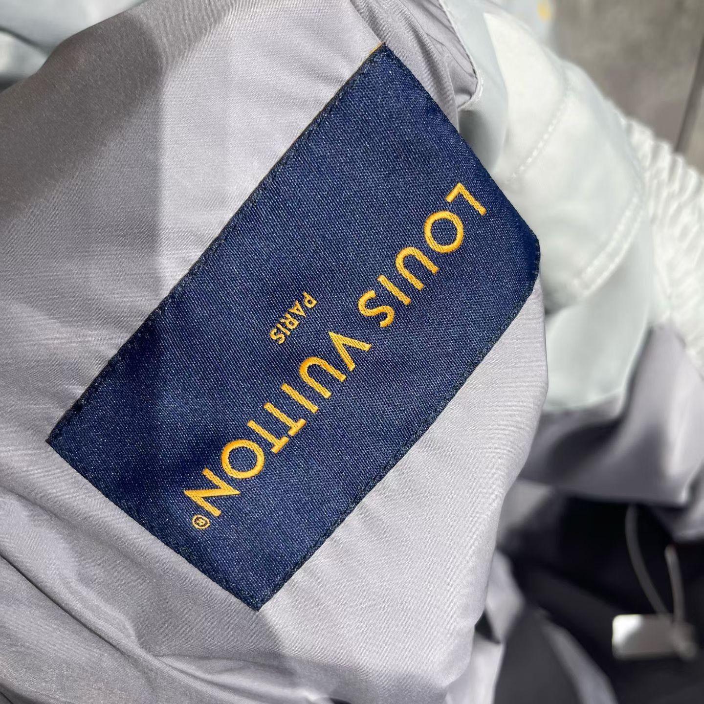 Louis Vuitton Louis Vuitton Yellow Light Jacket m Men Size US M / EU 48-50 / 2 - 8 Thumbnail