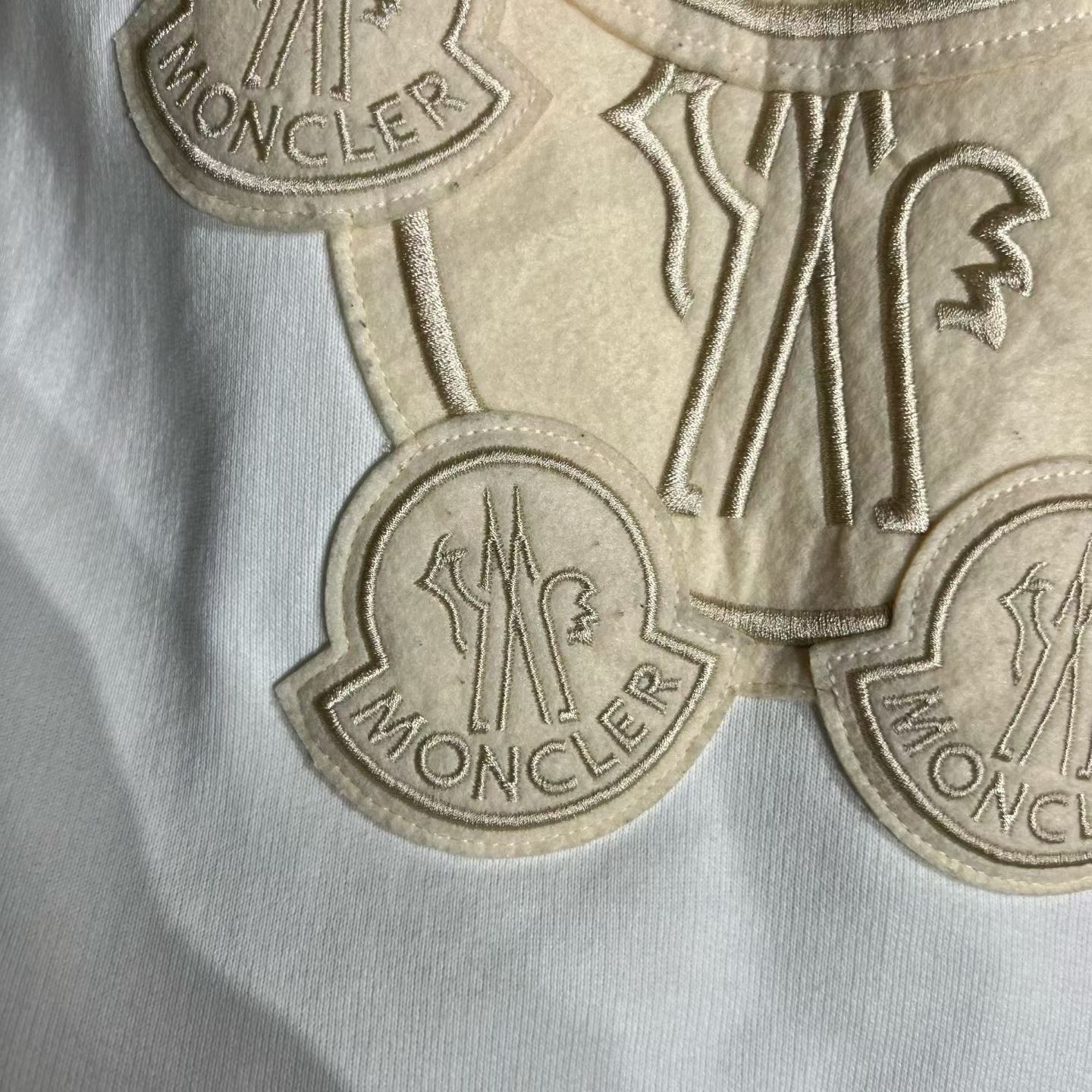 Balenciaga Balenciaga Printed Graphic Gold Hoodie l Men Size US L / EU 52-54 / 3 - 7 Thumbnail