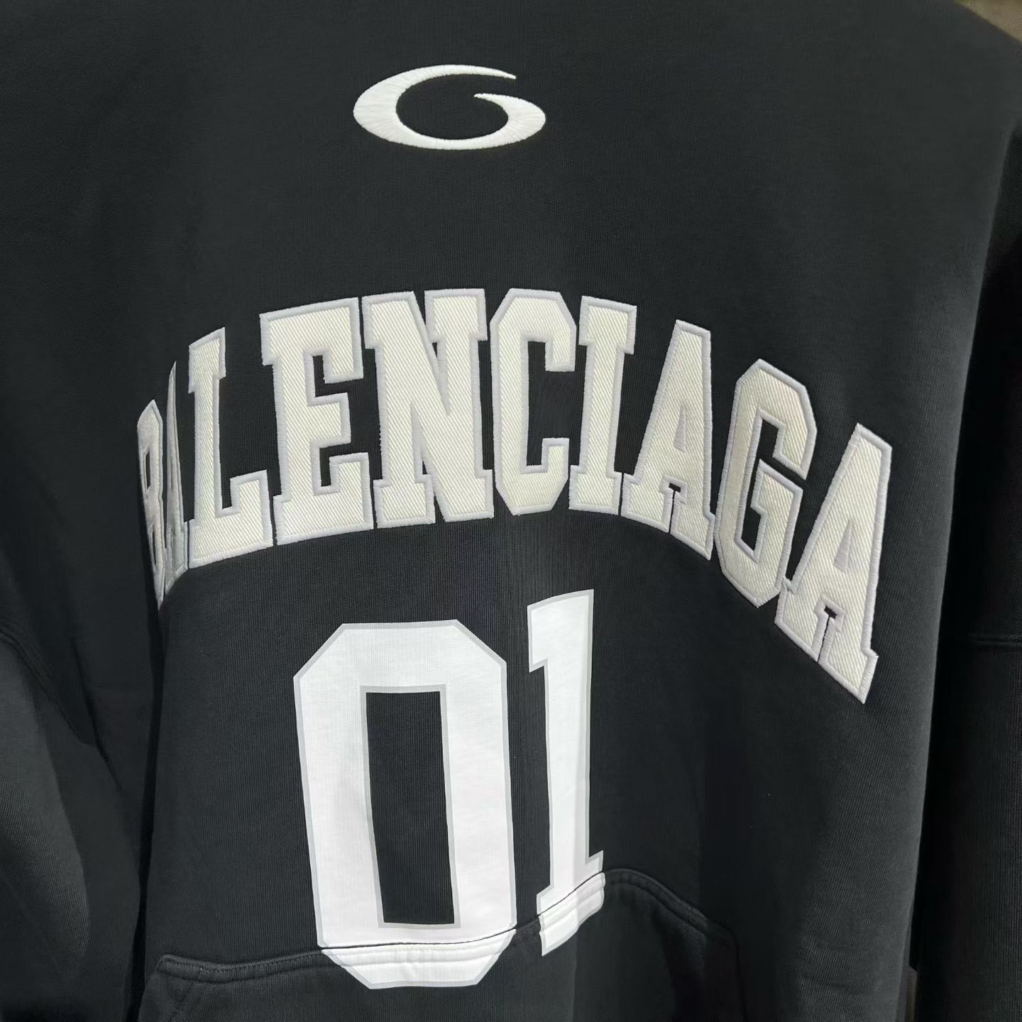 Balenciaga Balenciaga Basketball Embroidered Multi Hoodie xs Men Size US XS / EU 42 / 0 - 4 Thumbnail