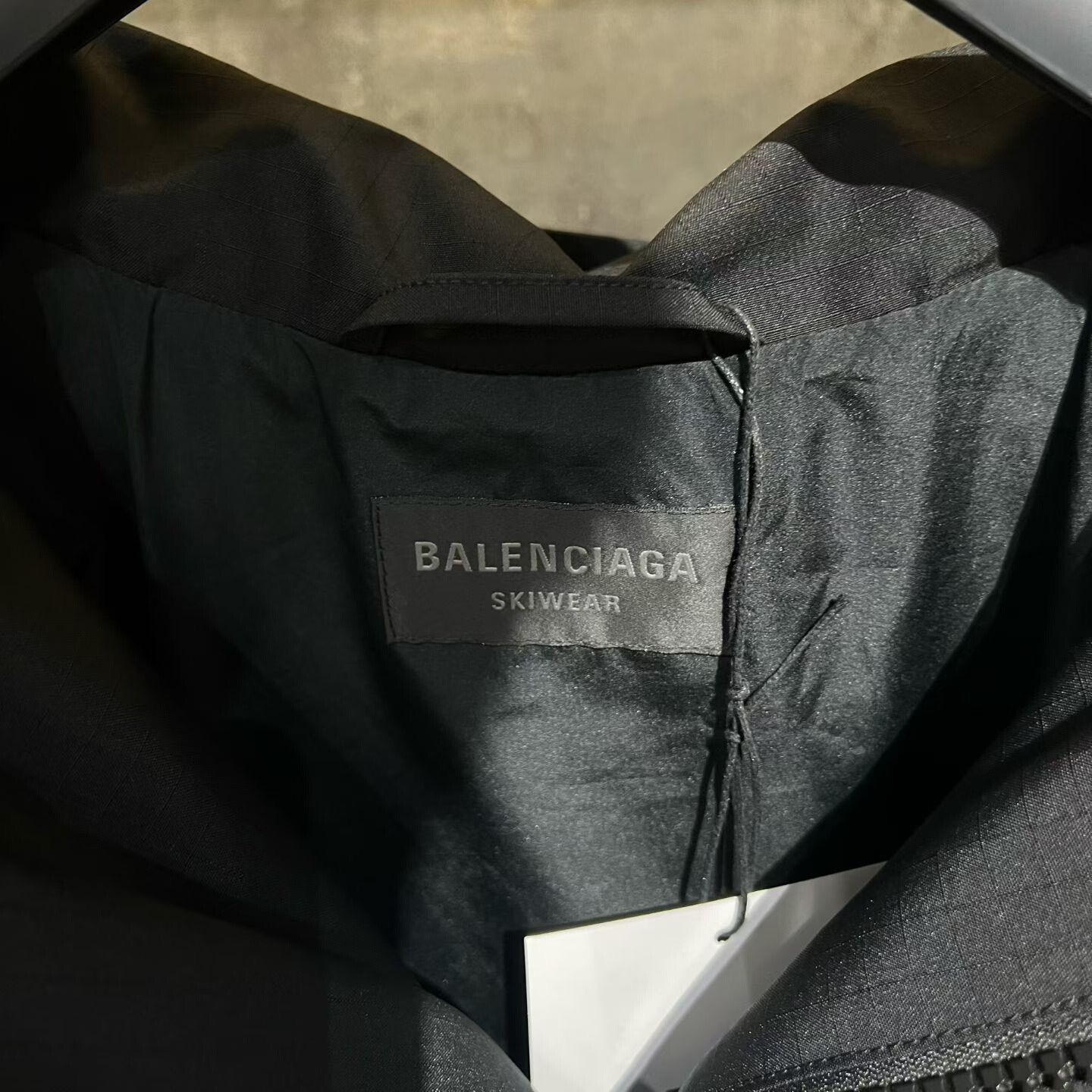 Balenciaga Balenciaga Gold Heavy Coat m Men Size US M / EU 48-50 / 2 - 3 Thumbnail
