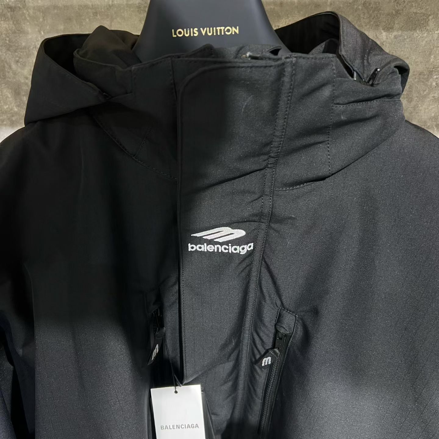 Balenciaga Balenciaga Gold Heavy Coat m Men Size US M / EU 48-50 / 2 - 4 Thumbnail
