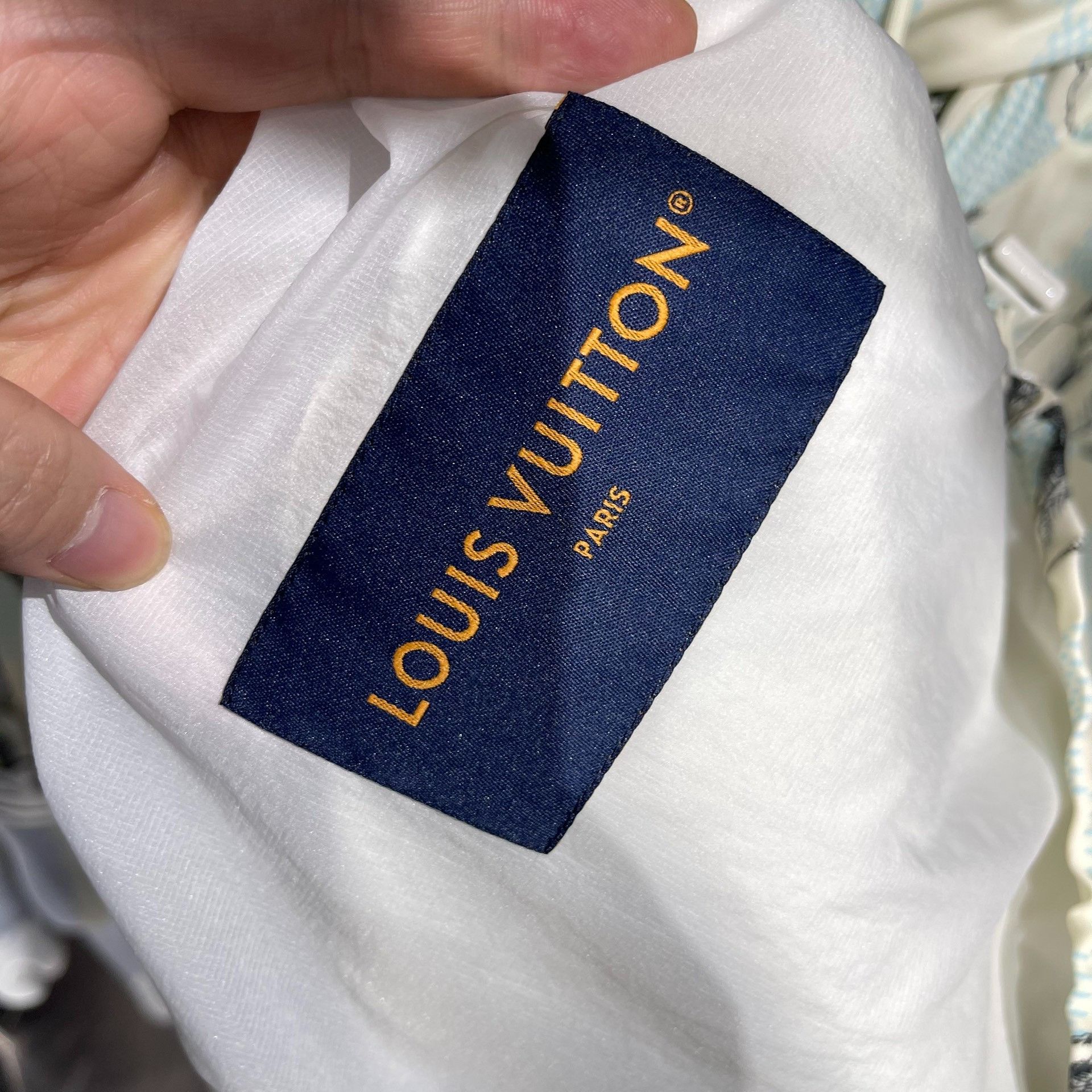 Louis Vuitton Louis Vuitton Collab Gold Light Jacket m Men Size US M / EU 48-50 / 2 - 7 Thumbnail