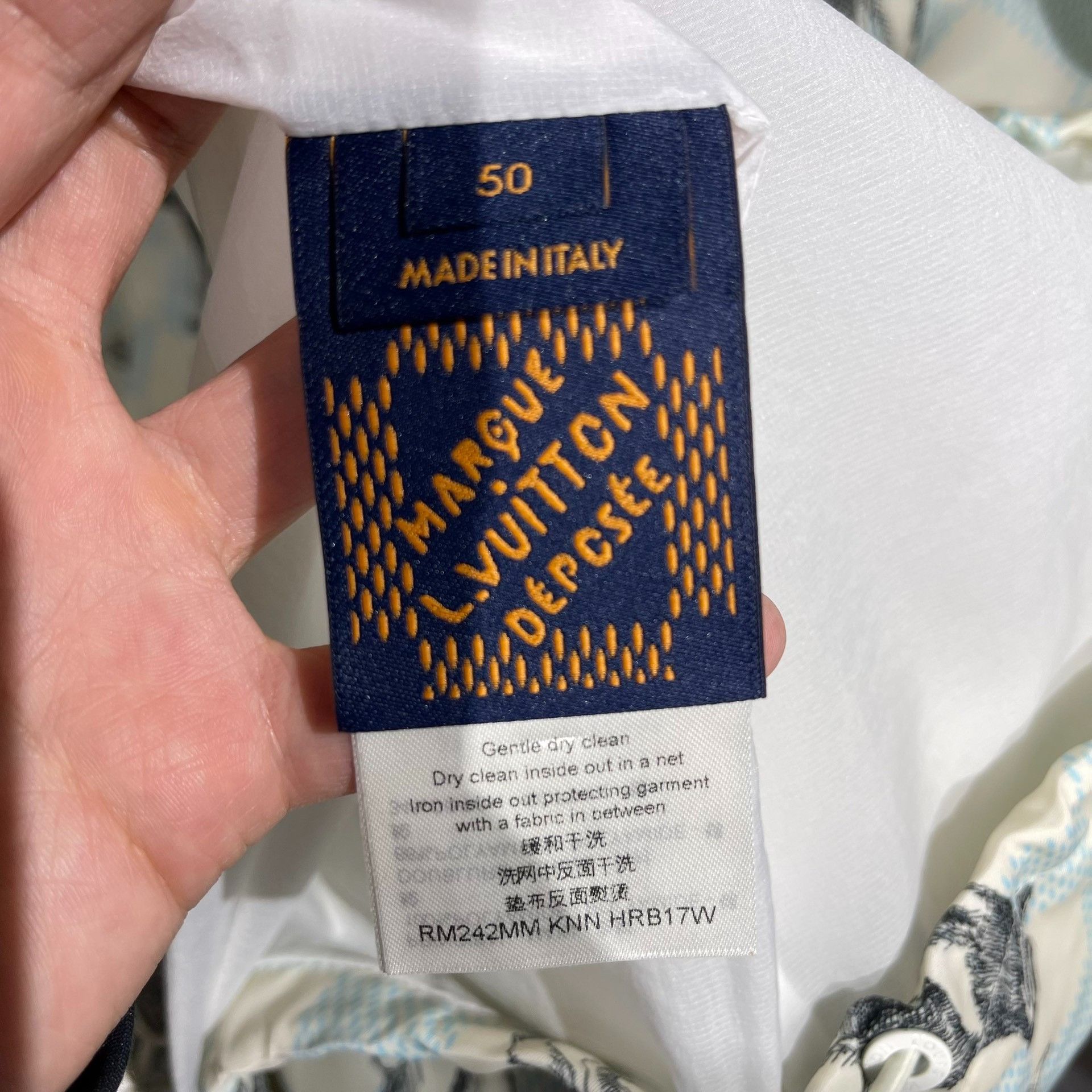 Louis Vuitton Louis Vuitton Collab Gold Light Jacket m Men Size US M / EU 48-50 / 2 - 8 Thumbnail