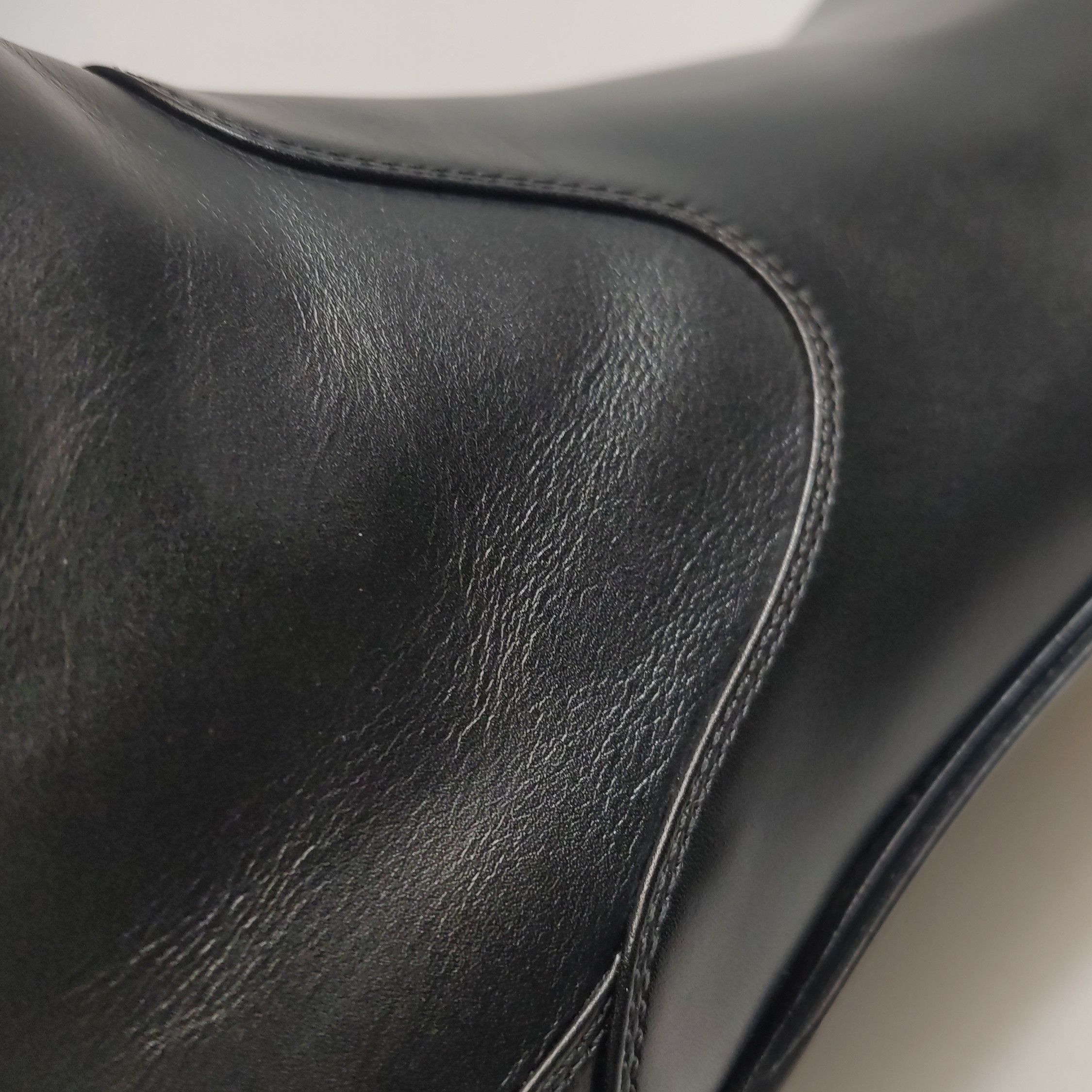 Gucci Gucci Leather GG Logo Ankle Boots Size 40 Size US 7 / EU 40 - 10 Thumbnail