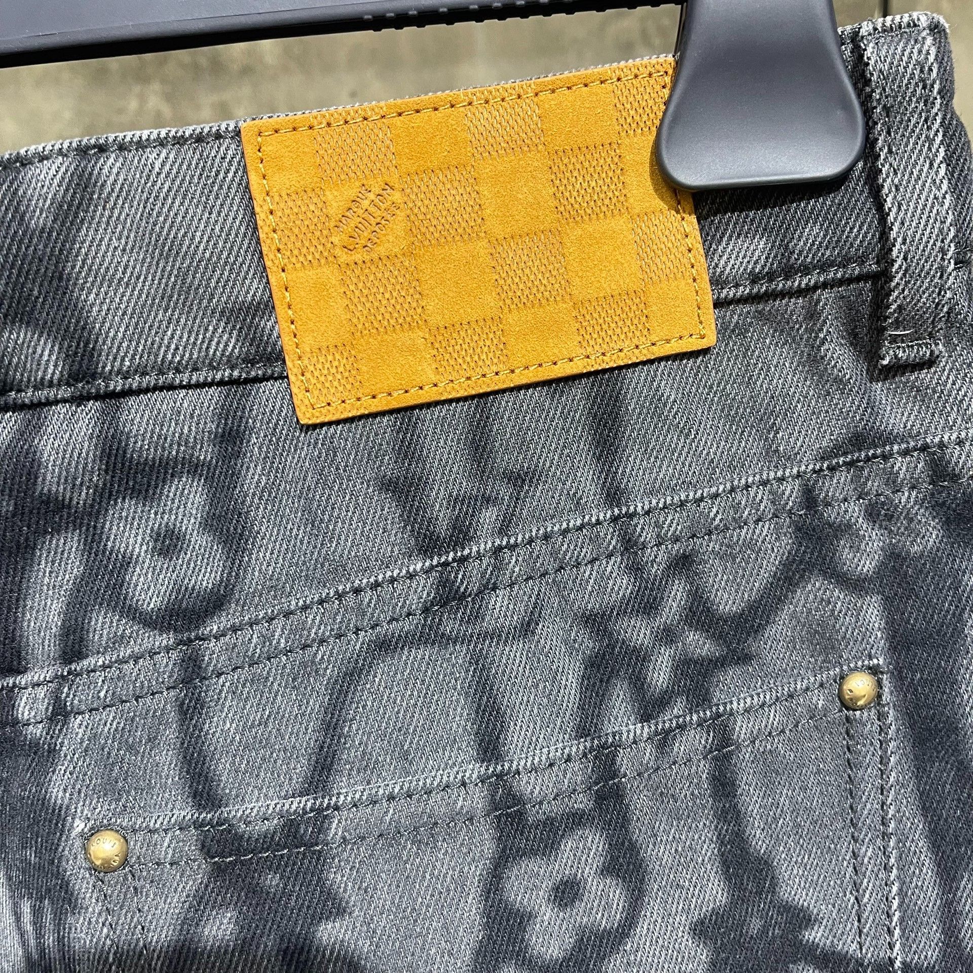 Louis Vuitton Louis Vuitton Denim Gold Jeans 28 Women Size 28" / US 6 / IT 42 - 5 Thumbnail