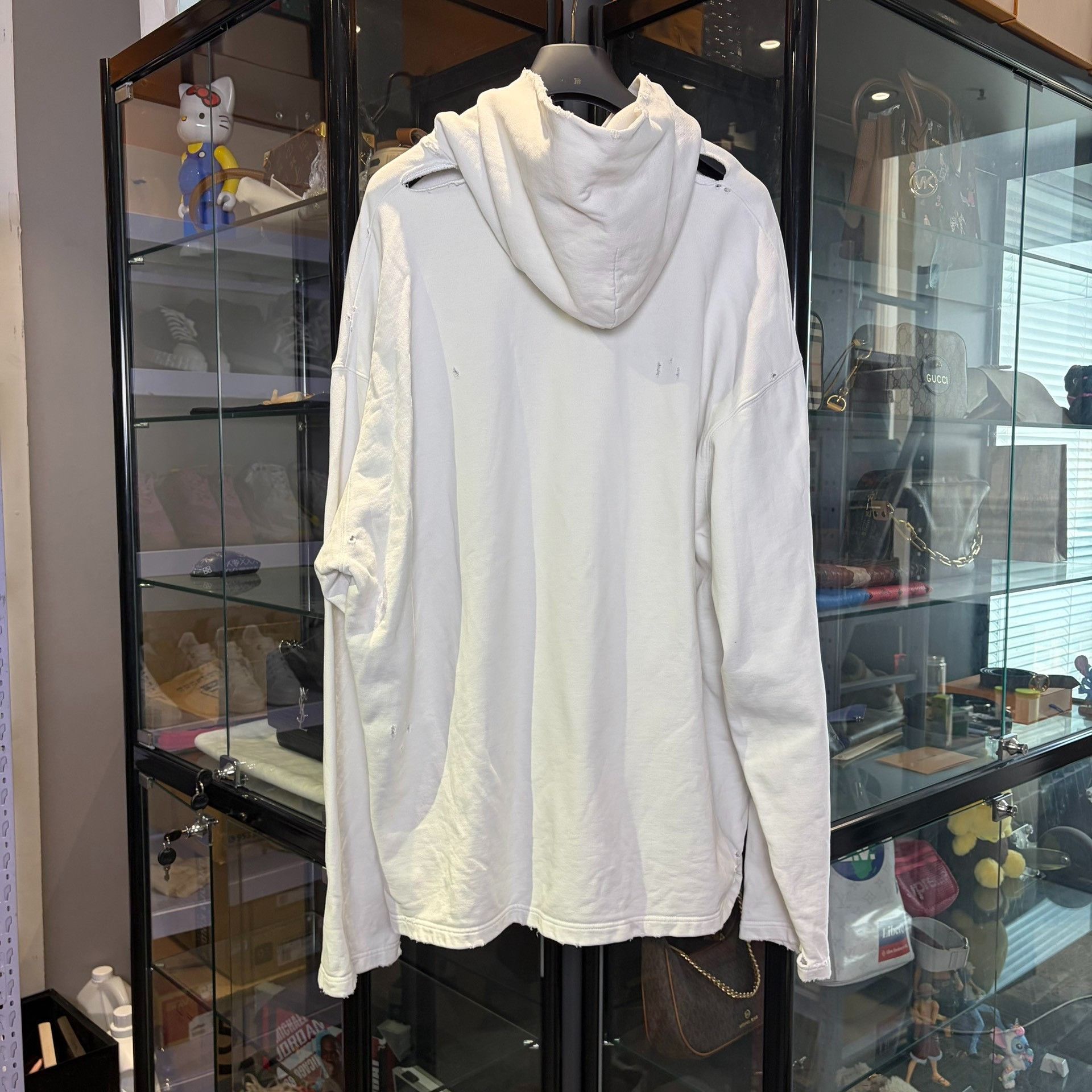 Balenciaga Balenciaga Distressed White Hoodie s Men Size US S / EU 44-46 / 1 - 2 Thumbnail