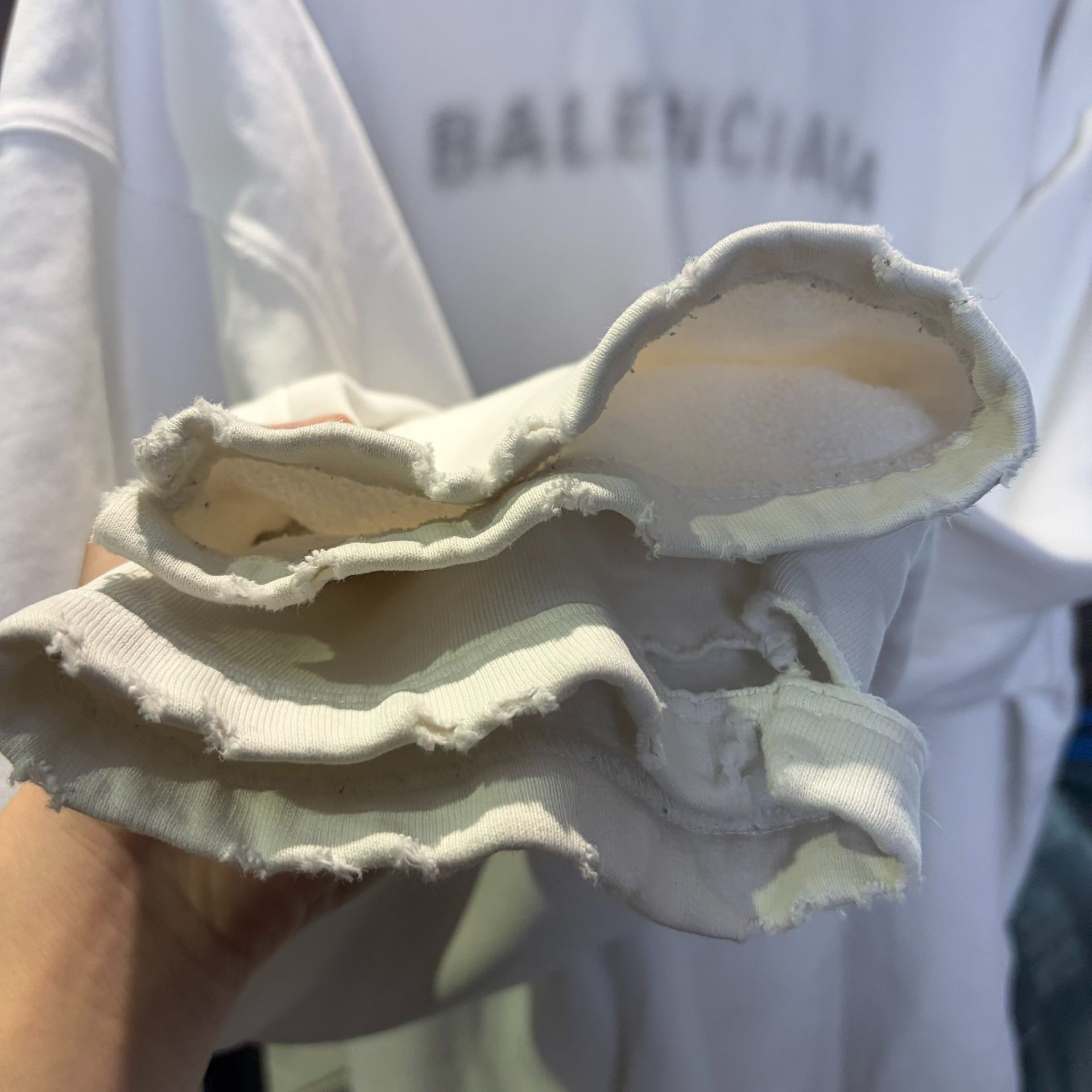 Balenciaga Balenciaga Distressed White Hoodie s Men Size US S / EU 44-46 / 1 - 3 Thumbnail