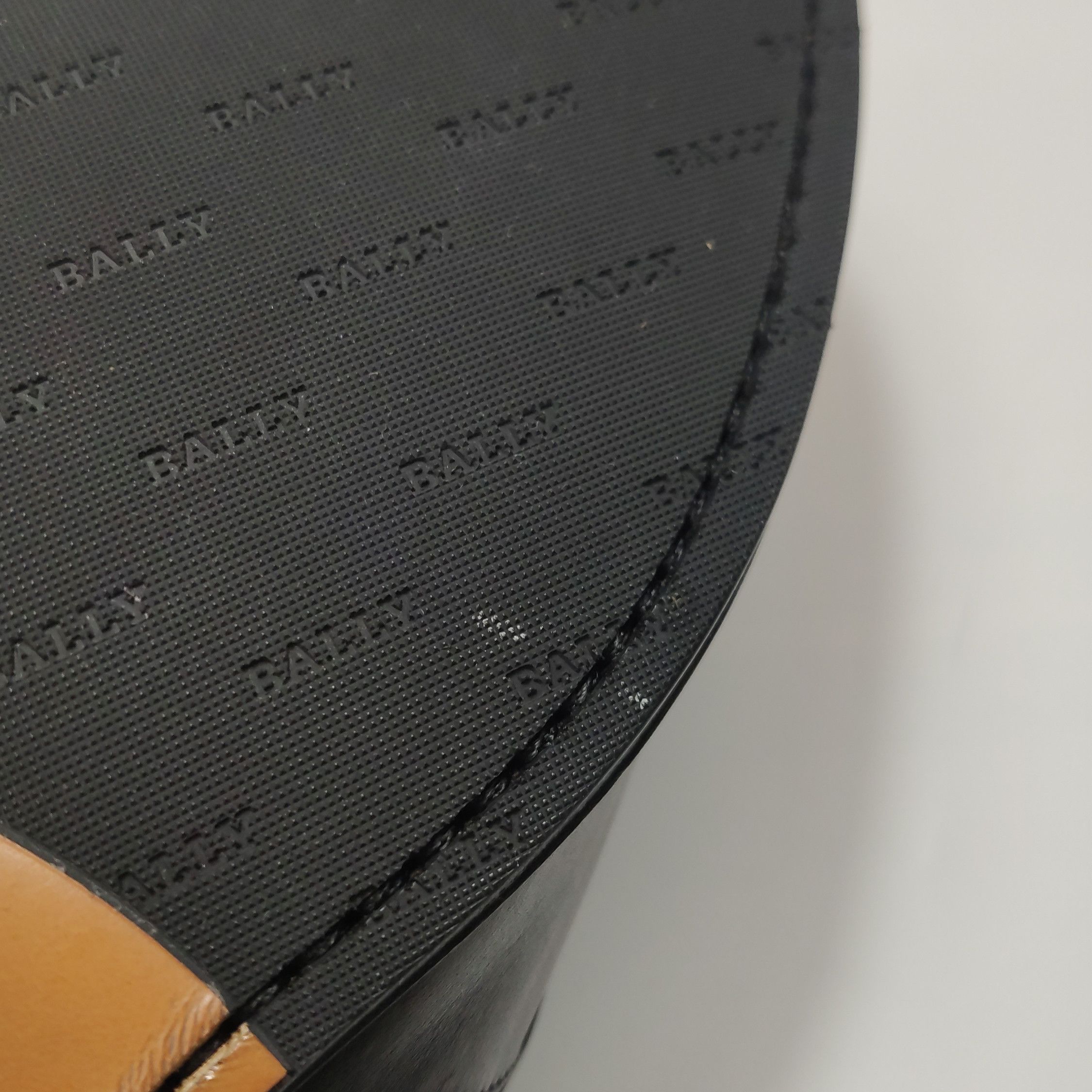 Bally Bally Metal Logo Leather Loafers Size 42 Size US 9 / EU 42 - 9 Thumbnail