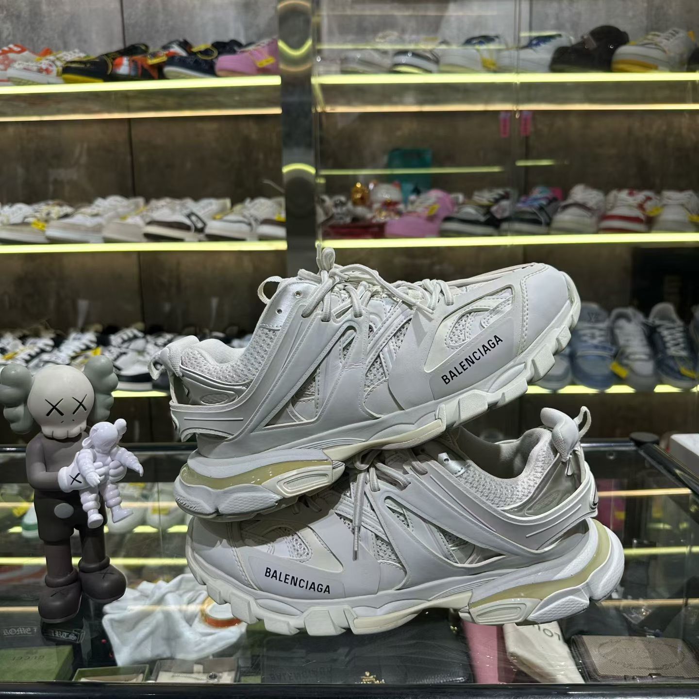 Balenciaga Balenciaga White Lowtop Sneakers 10 Men Size US 10 / EU 43 - 5 Thumbnail