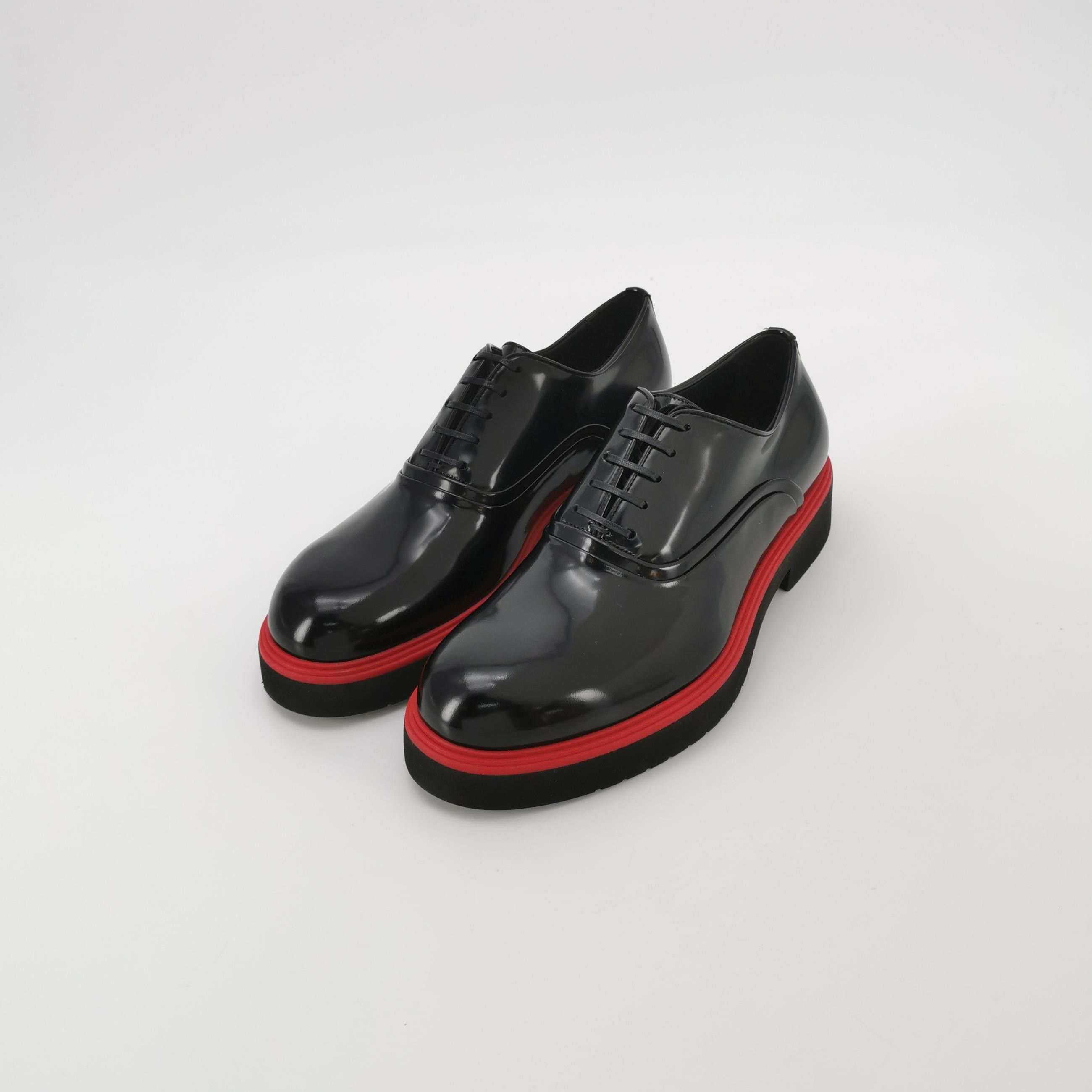 Salvatore Ferragamo Salvatore Ferragamo Red Trim Leather Oxfords 40.5 Size US 7 / EU 40 - 3 Thumbnail