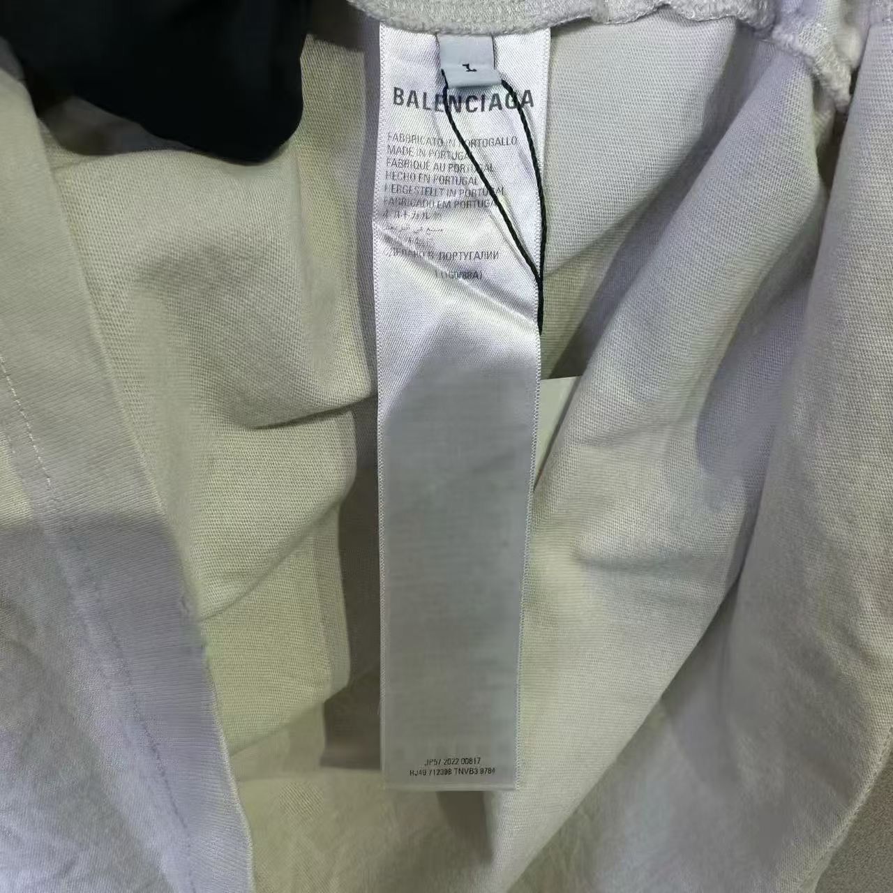 Balenciaga Balenciaga White T-Shirt l Men Size US L / EU 52-54 / 3 - 5 Thumbnail