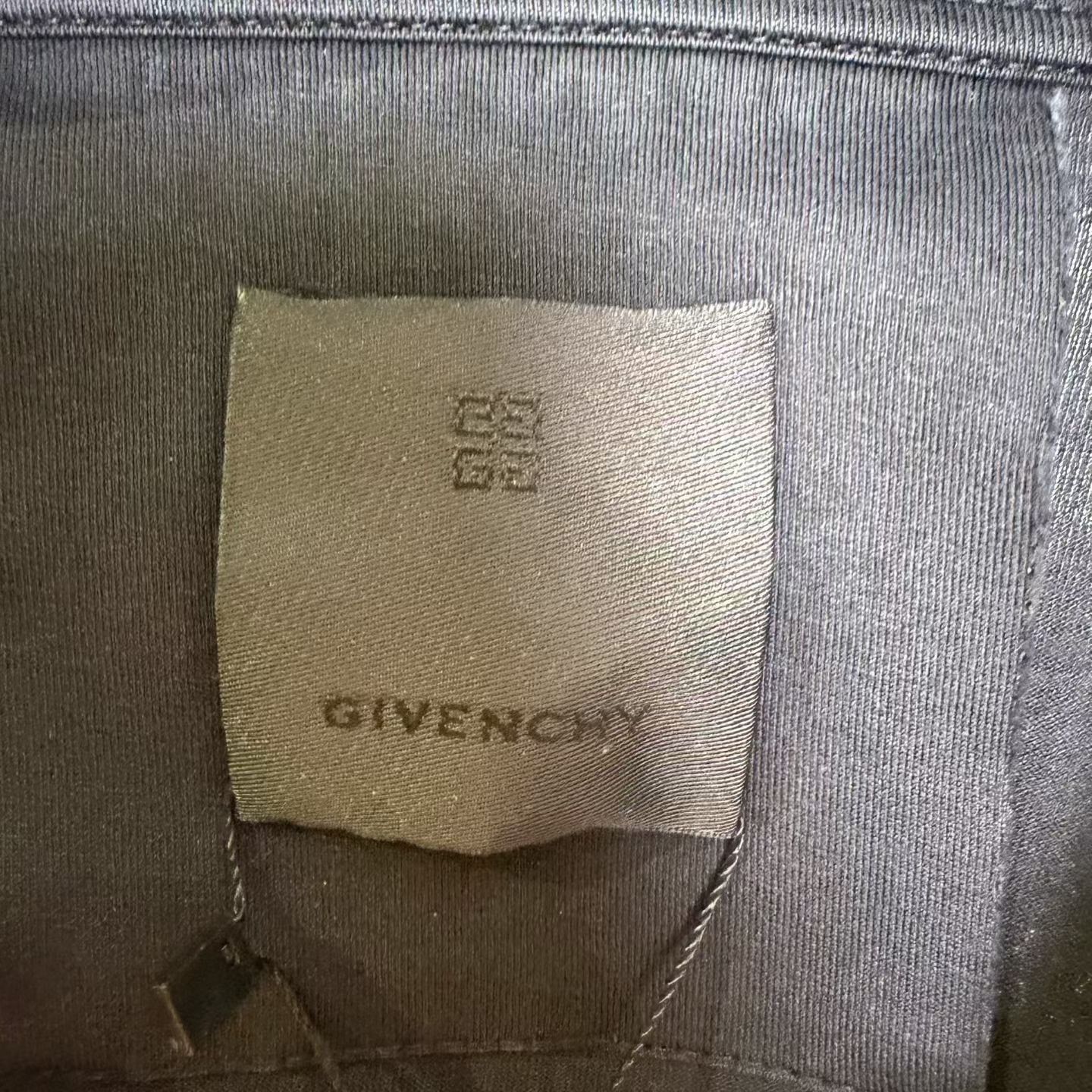 Givenchy Givenchy Black T-Shirt l Men Size US L / EU 52-54 / 3 - 4 Thumbnail