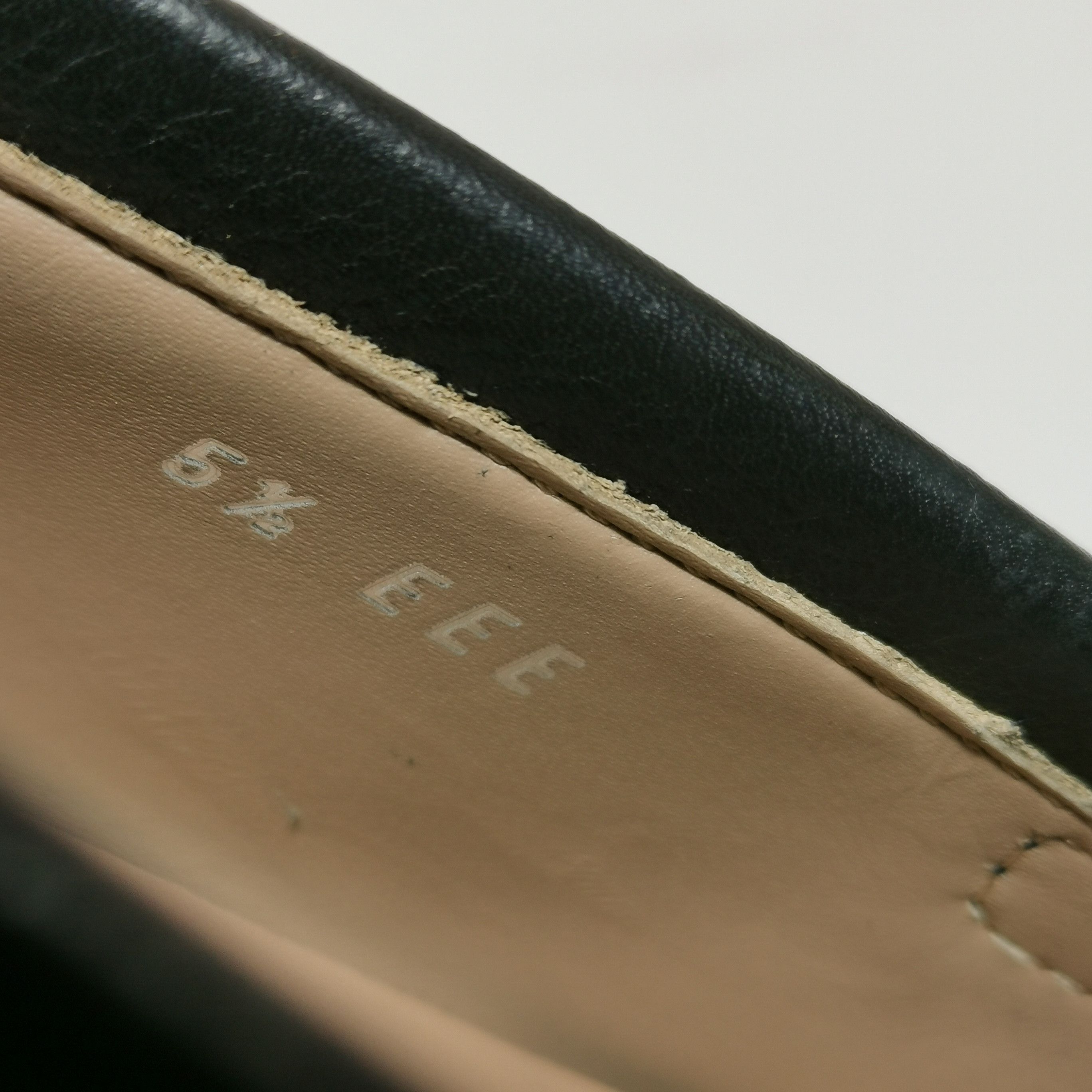 Salvatore Ferragamo Salvatore Ferragamo Gancini Leather Loafers 5.5 Size US 6 / EU 39 - 10 Thumbnail