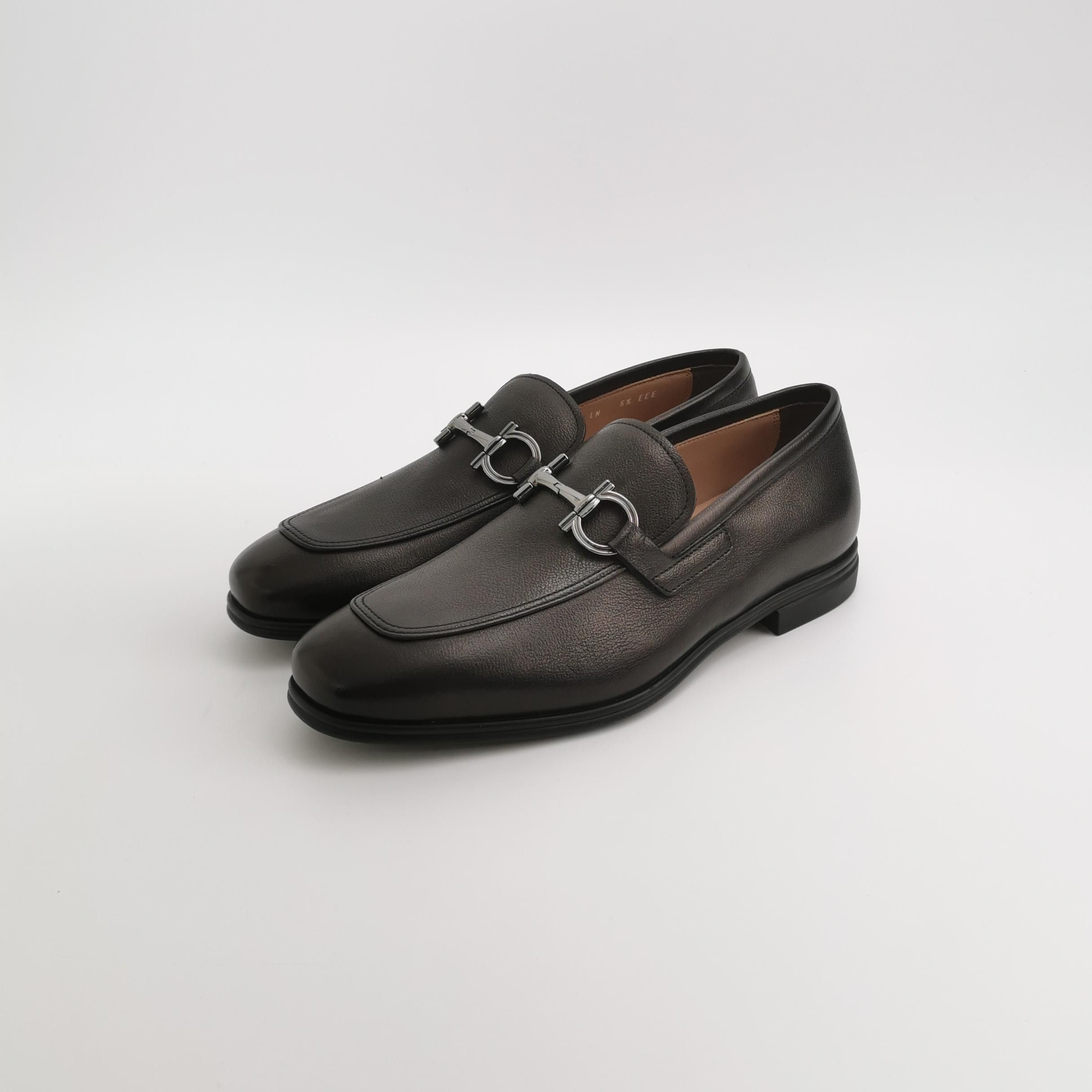 Salvatore Ferragamo Salvatore Ferragamo Gancini Leather Loafers 5.5 Size US 6 / EU 39 - 3 Thumbnail