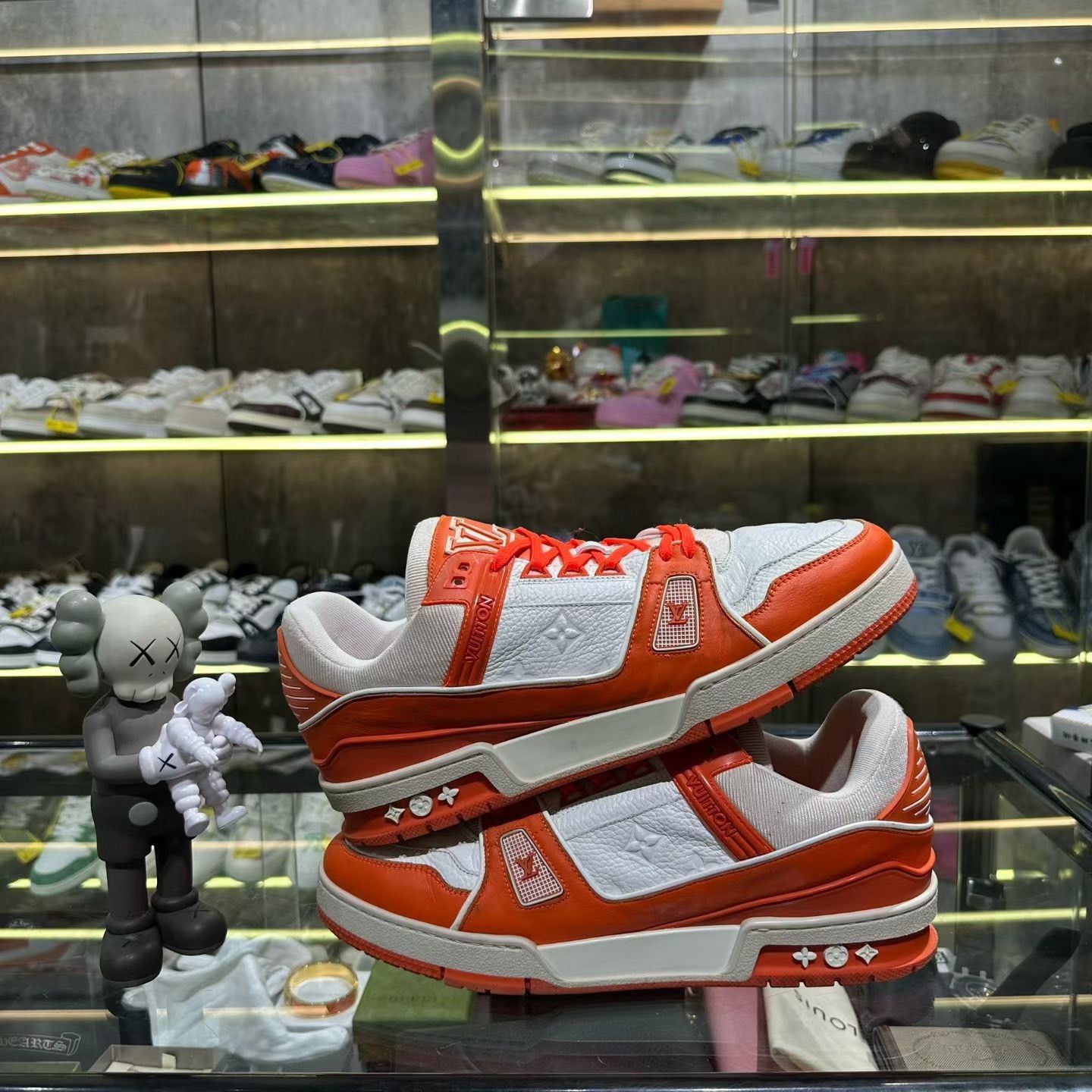 Louis Vuitton Louis Vuitton Training Orange Lowtop Sneakers 10 Men Size US 10 / EU 43 - 4 Thumbnail