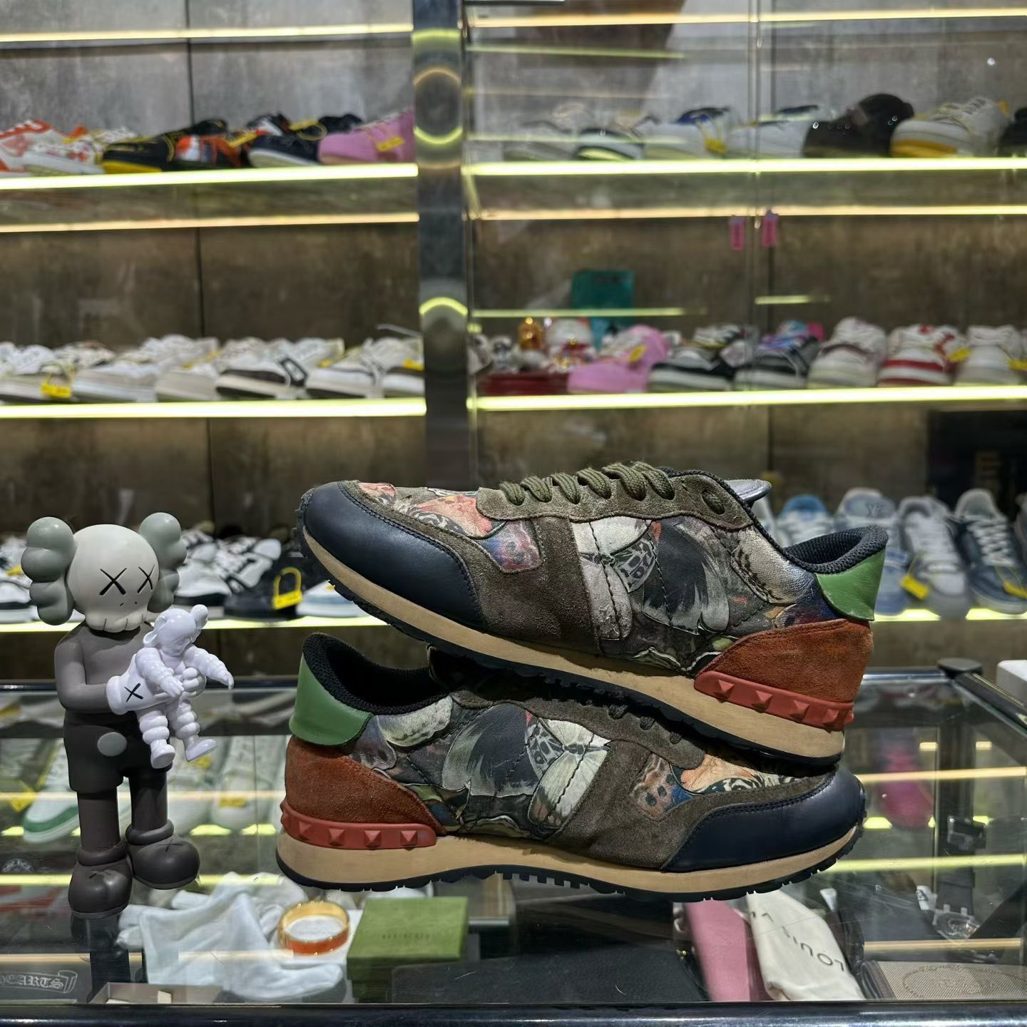 Valentino Valentino Camo Orange Lowtop Sneakers 9 Men Size US 9 / EU 42 - 6 Thumbnail