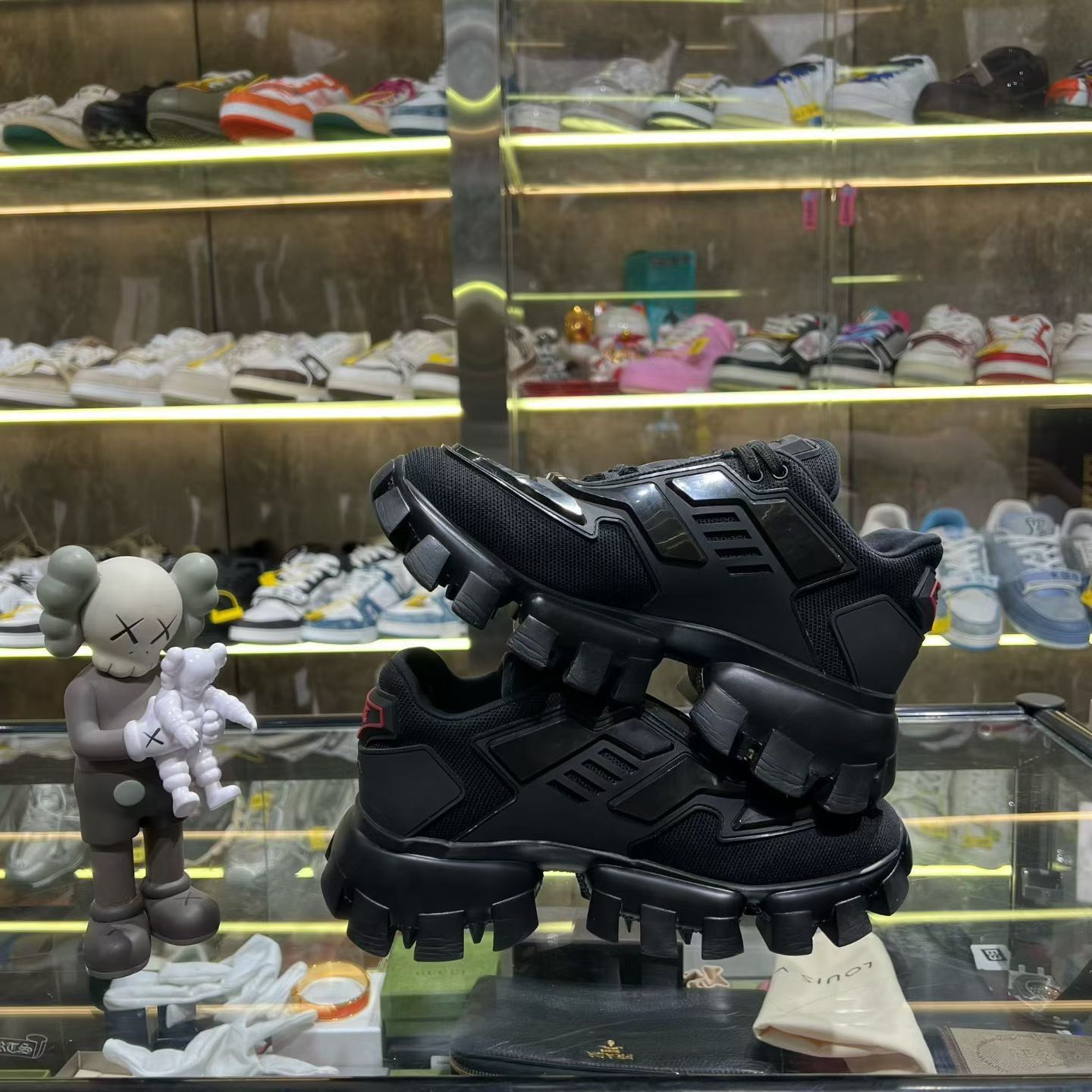 Prada Prada Black Lowtop Sneakers us_7 Women Size US 7 / IT 37 - 6 Thumbnail
