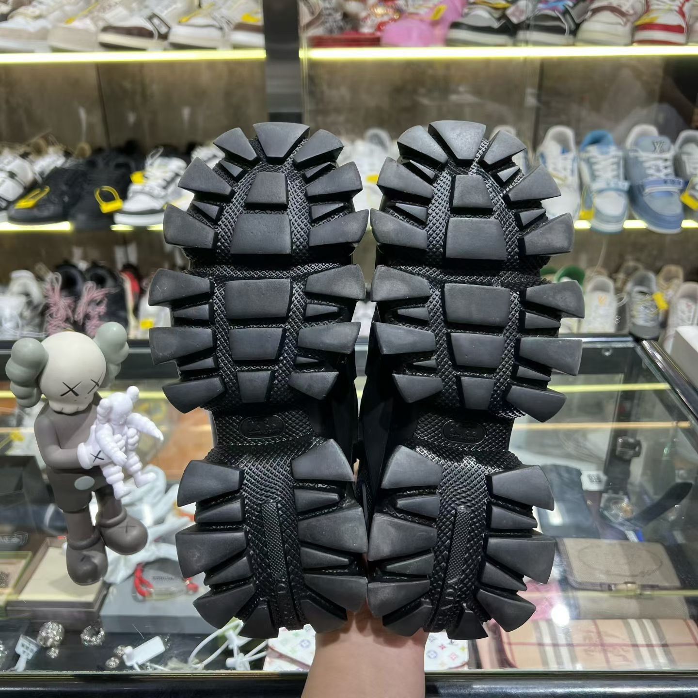 Prada Prada Black Lowtop Sneakers us_7 Women Size US 7 / IT 37 - 4 Thumbnail