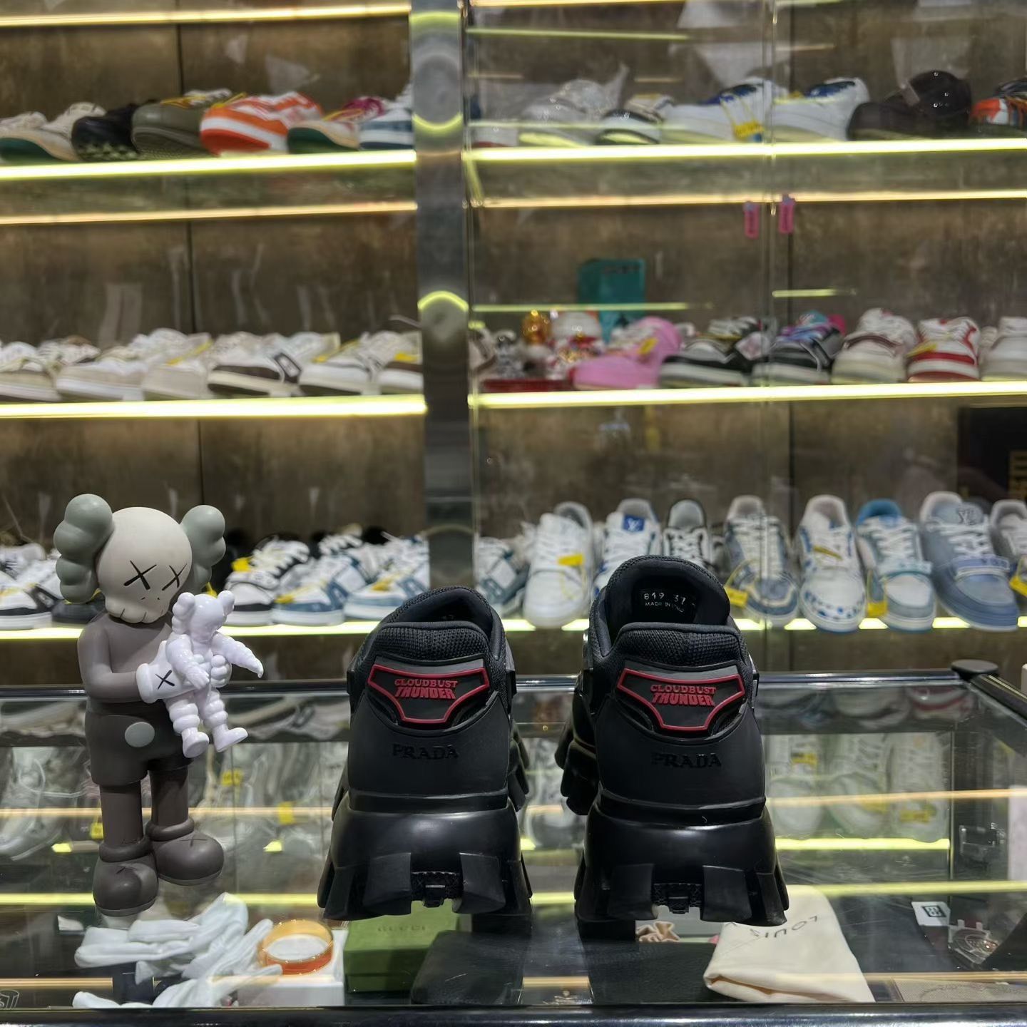 Prada Prada Black Lowtop Sneakers us_7 Women Size US 7 / IT 37 - 3 Thumbnail