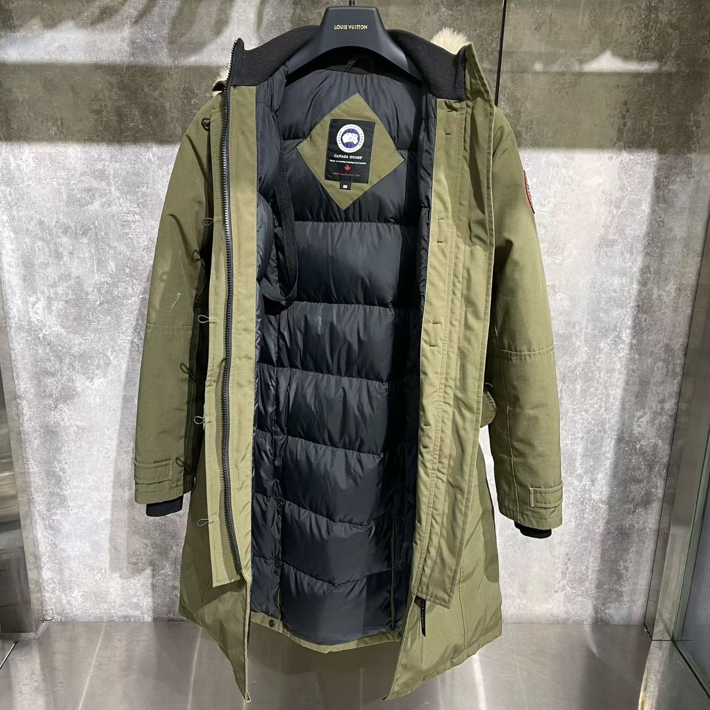 Canada Goose Canada Goose Down Green Down Jacket M Women Size M / US 6-8 / IT 42-44 - 3 Thumbnail