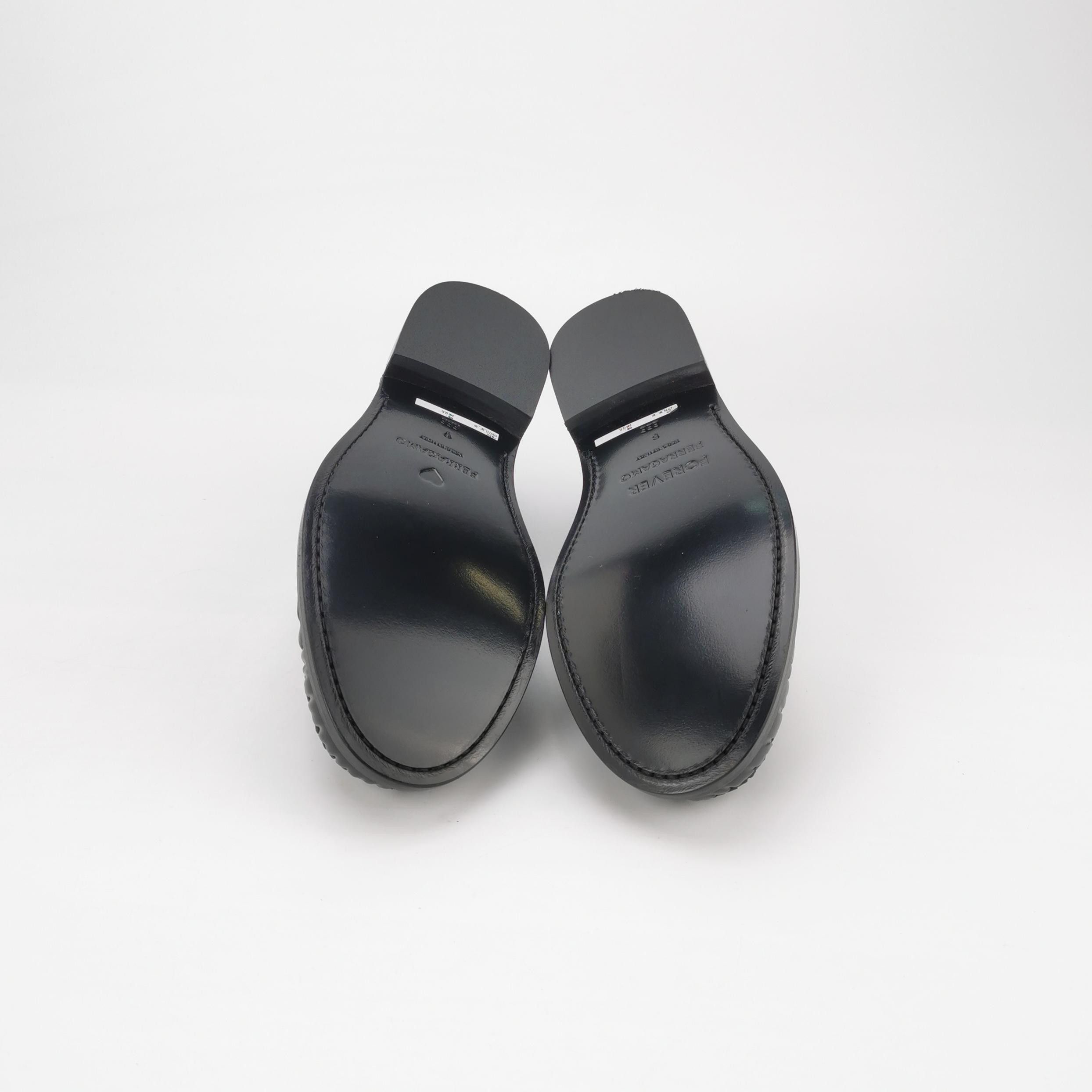 Salvatore Ferragamo Salvatore Ferragamo Forever Heart Loafers 6 Size US 7 / EU 40 - 6 Thumbnail