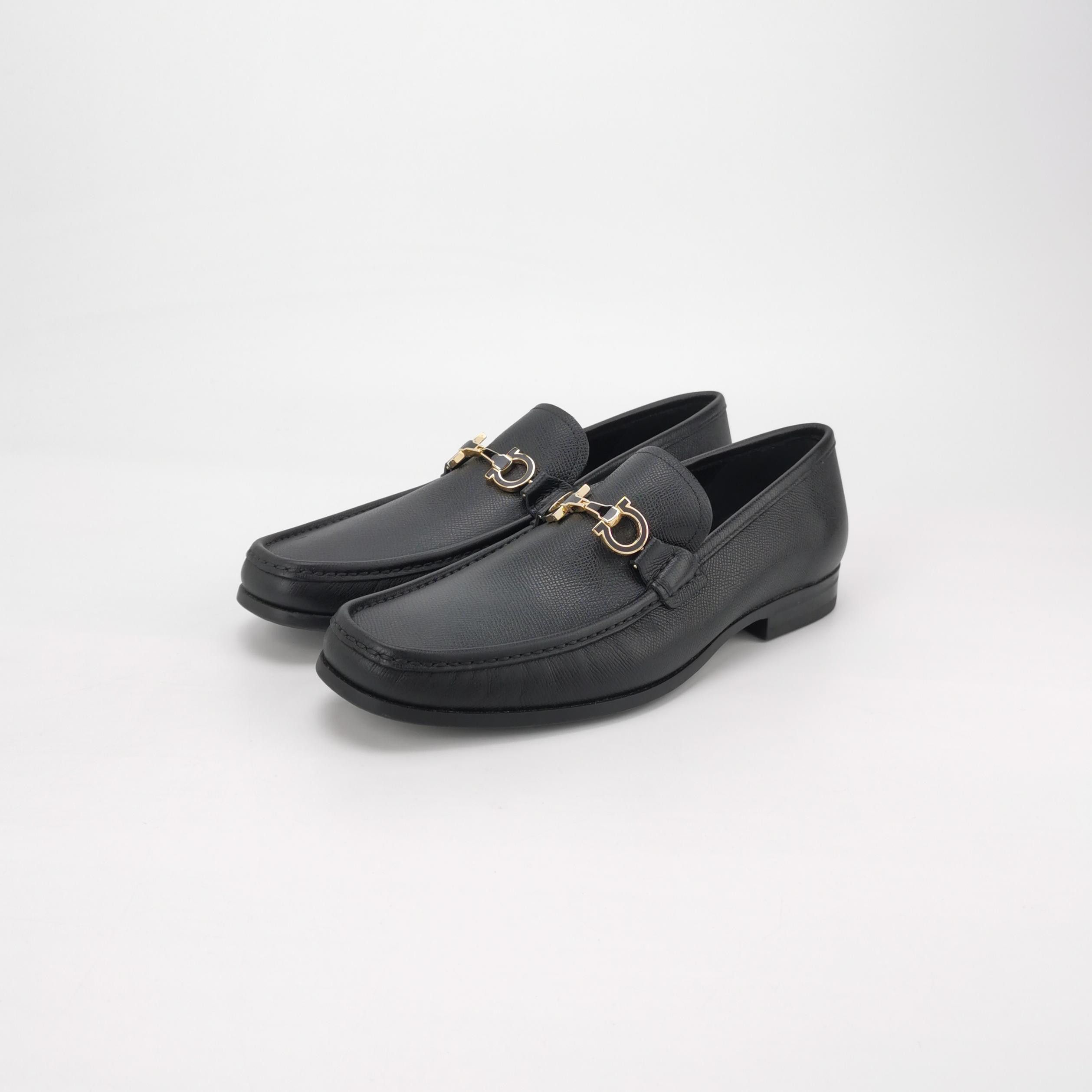 Salvatore Ferragamo Salvatore Ferragamo Gancini Bit Grained Leather Loafers 10 Size US 10 / EU 43 - 3 Thumbnail