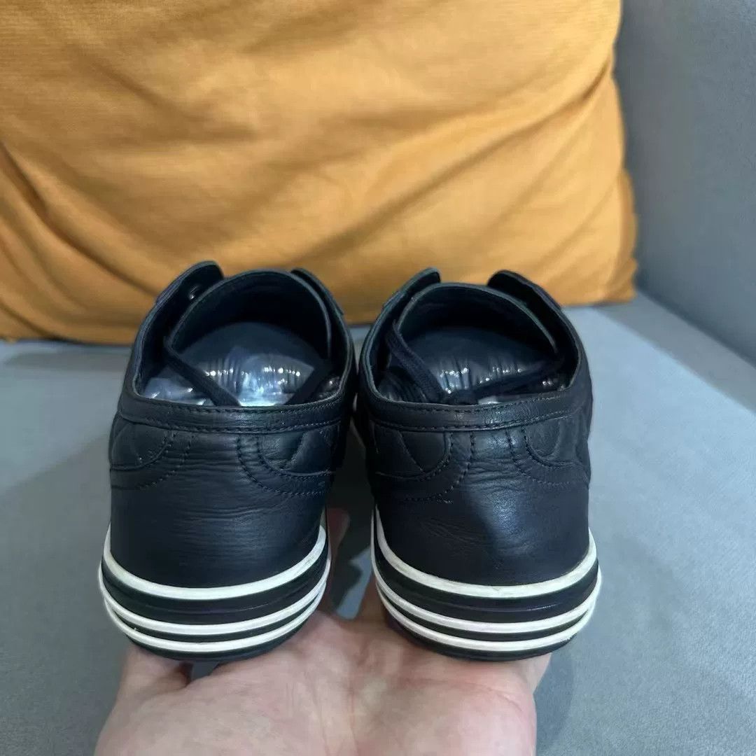 Chanel Chanel Black Lowtop Sneakers us_6 Women Size US 6 / IT 36 - 3 Thumbnail
