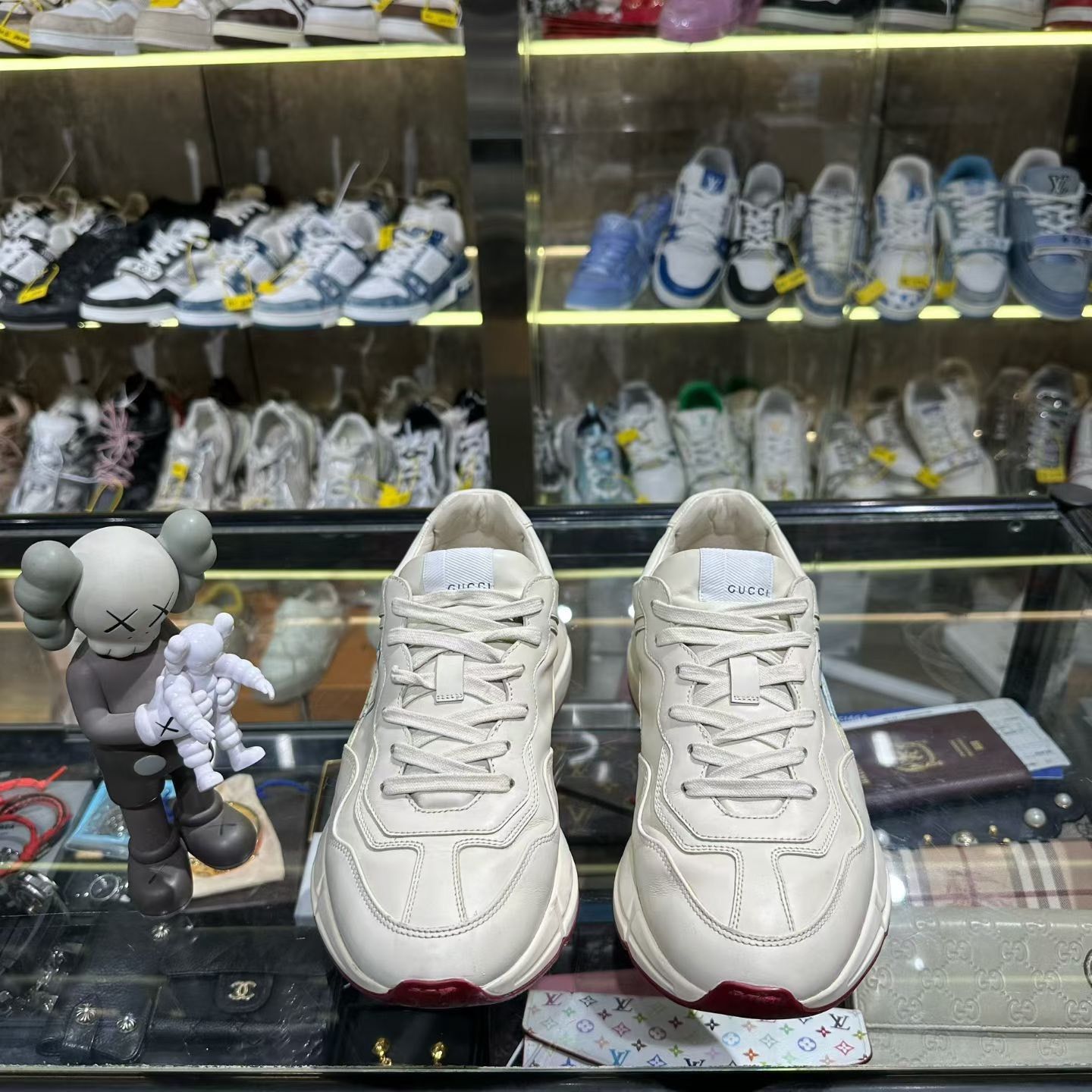 Gucci Gucci Red Lowtop Sneakers 8.5 Men Size US 8.5 / EU 41-42 - 2 Thumbnail