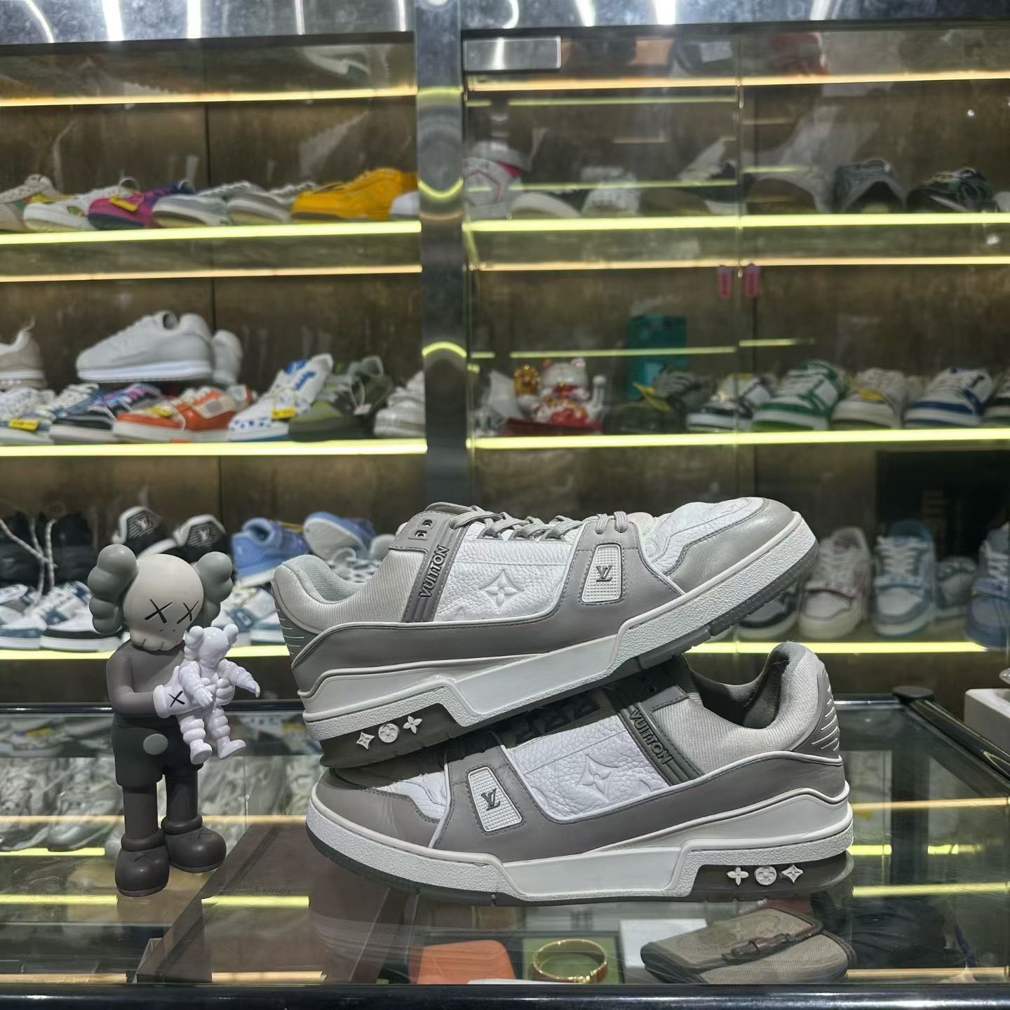 Louis Vuitton Louis Vuitton Training Multi Lowtop Sneakers 10 Men Size US 10 / EU 43 - 4 Thumbnail
