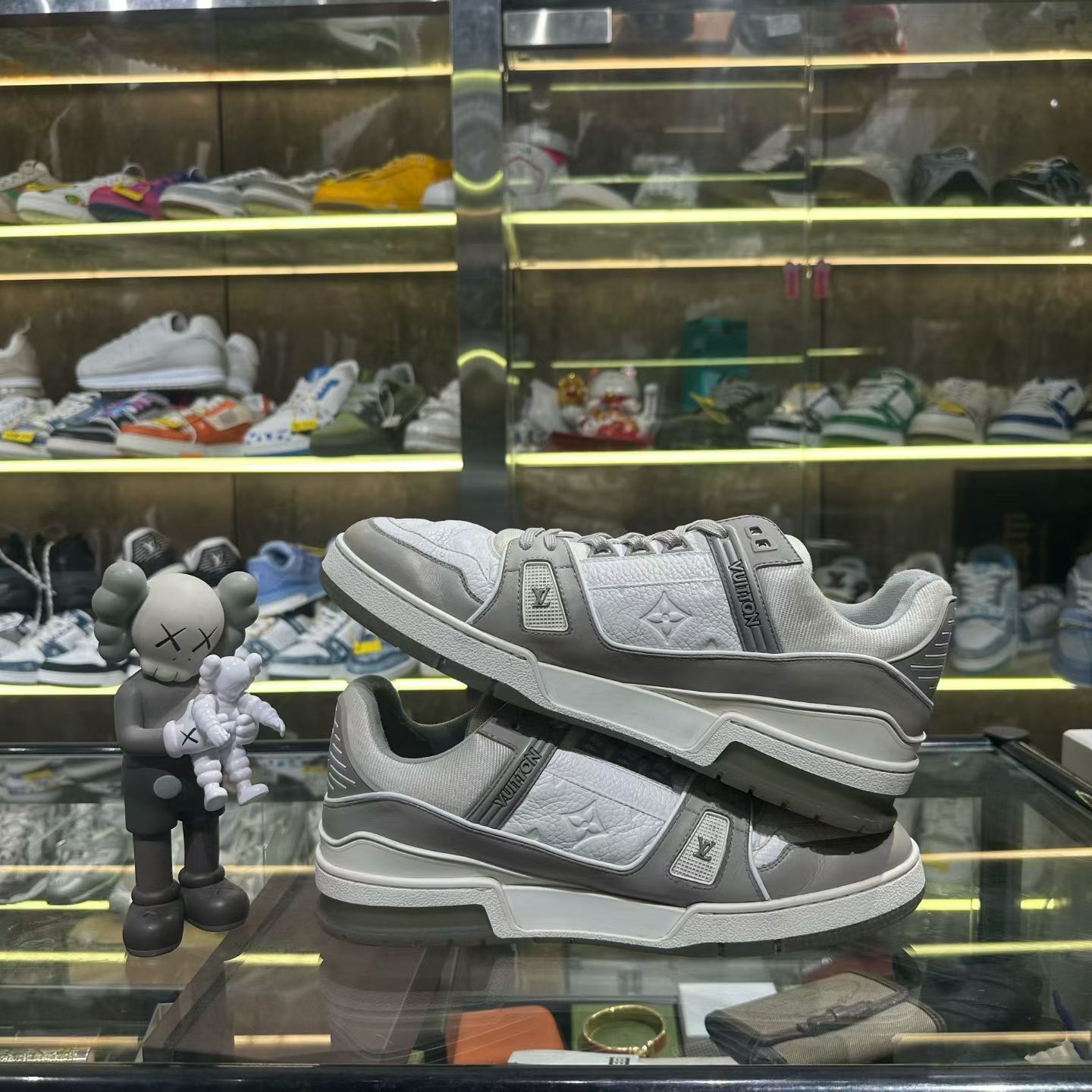 Louis Vuitton Louis Vuitton Training Multi Lowtop Sneakers 10 Men Size US 10 / EU 43 - 5 Thumbnail