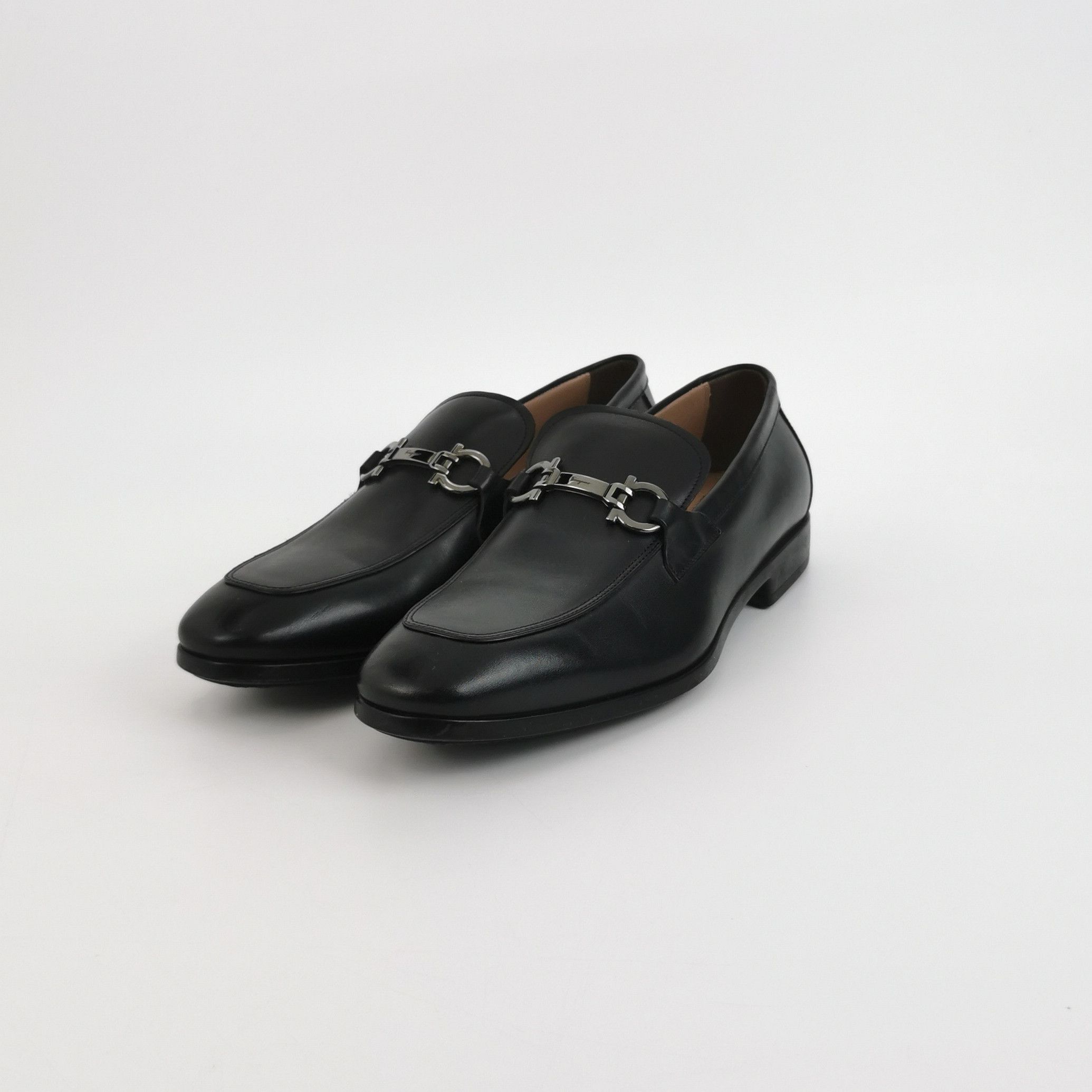 Salvatore Ferragamo Salvatore Ferragamo Gancini Leather Loafers Size 44 Size US 11 / EU 44 - 3 Thumbnail