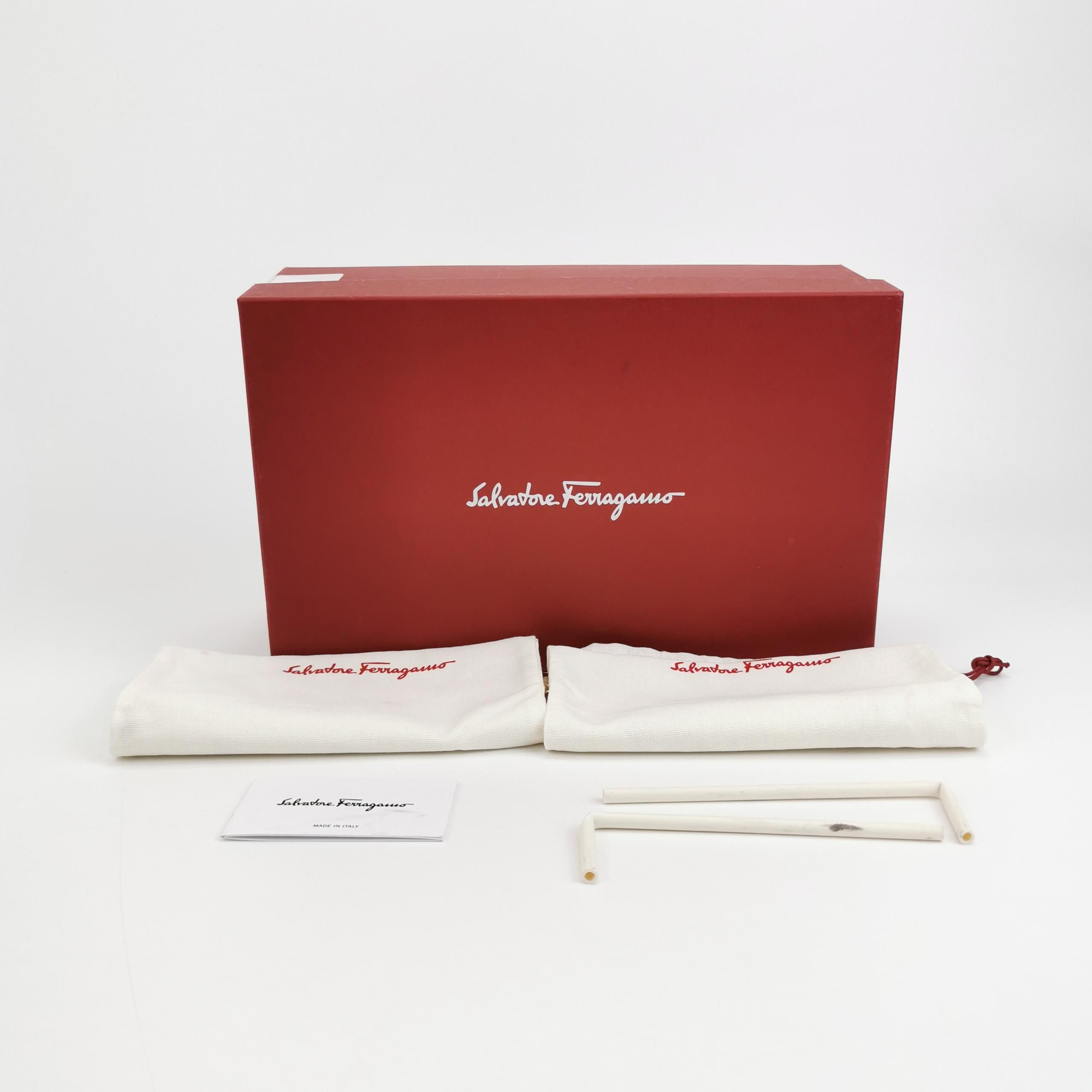 Salvatore Ferragamo Salvatore Ferragamo Leather Cap Toe Oxfords 7.5 Size US 7 / EU 40 - 7 Thumbnail