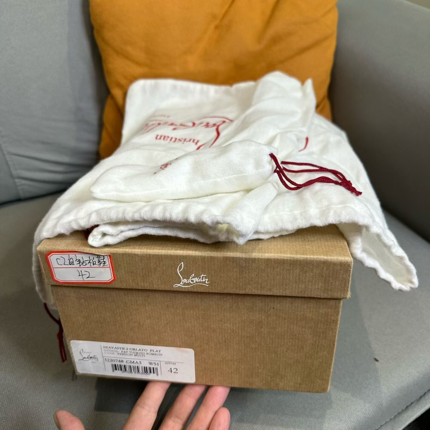Christian Louboutin Christian Louboutin White Lowtop Sneakers 9 Men Size US 9 / EU 42 - 7 Thumbnail