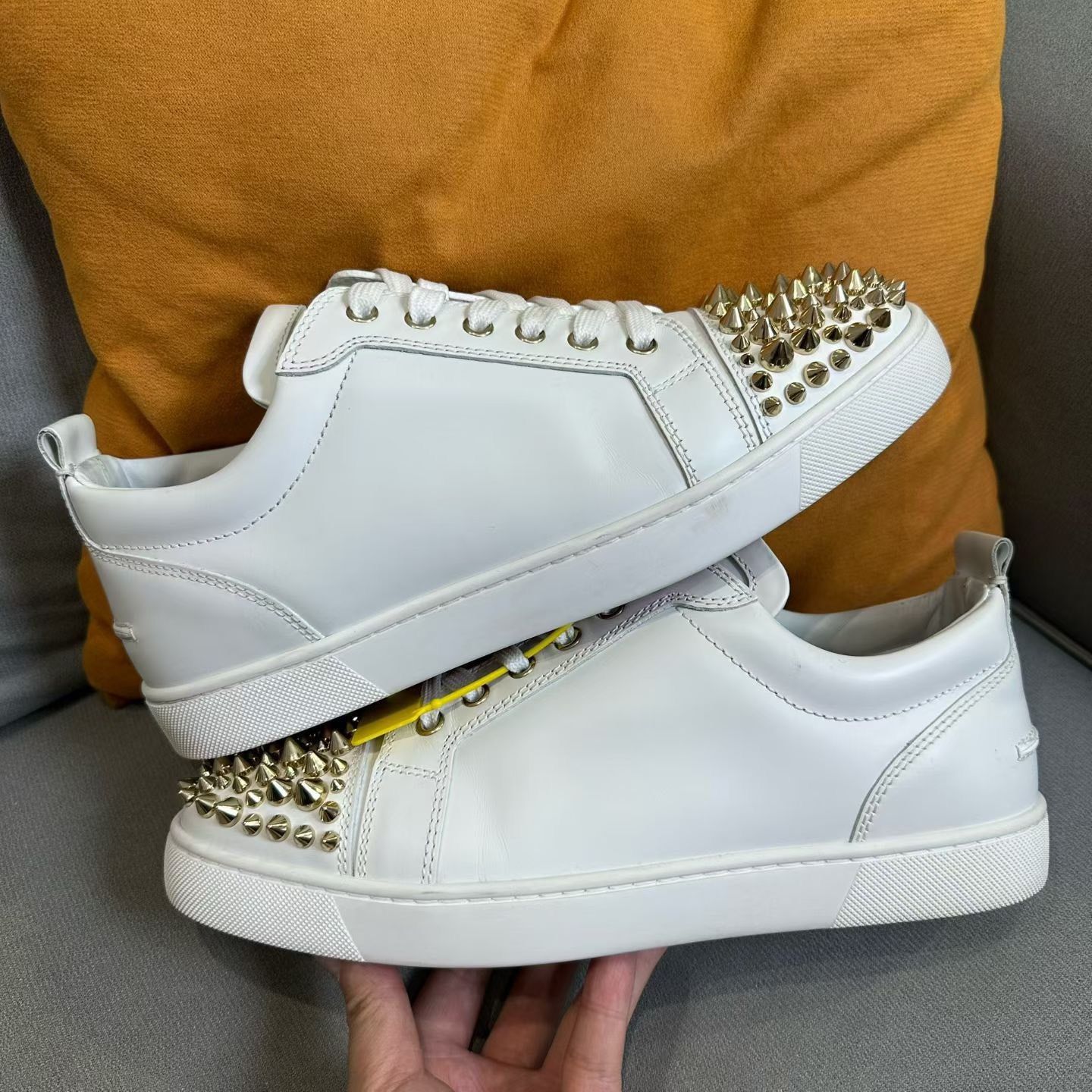 Christian Louboutin Christian Louboutin White Lowtop Sneakers 9 Men Size US 9 / EU 42 - 5 Thumbnail