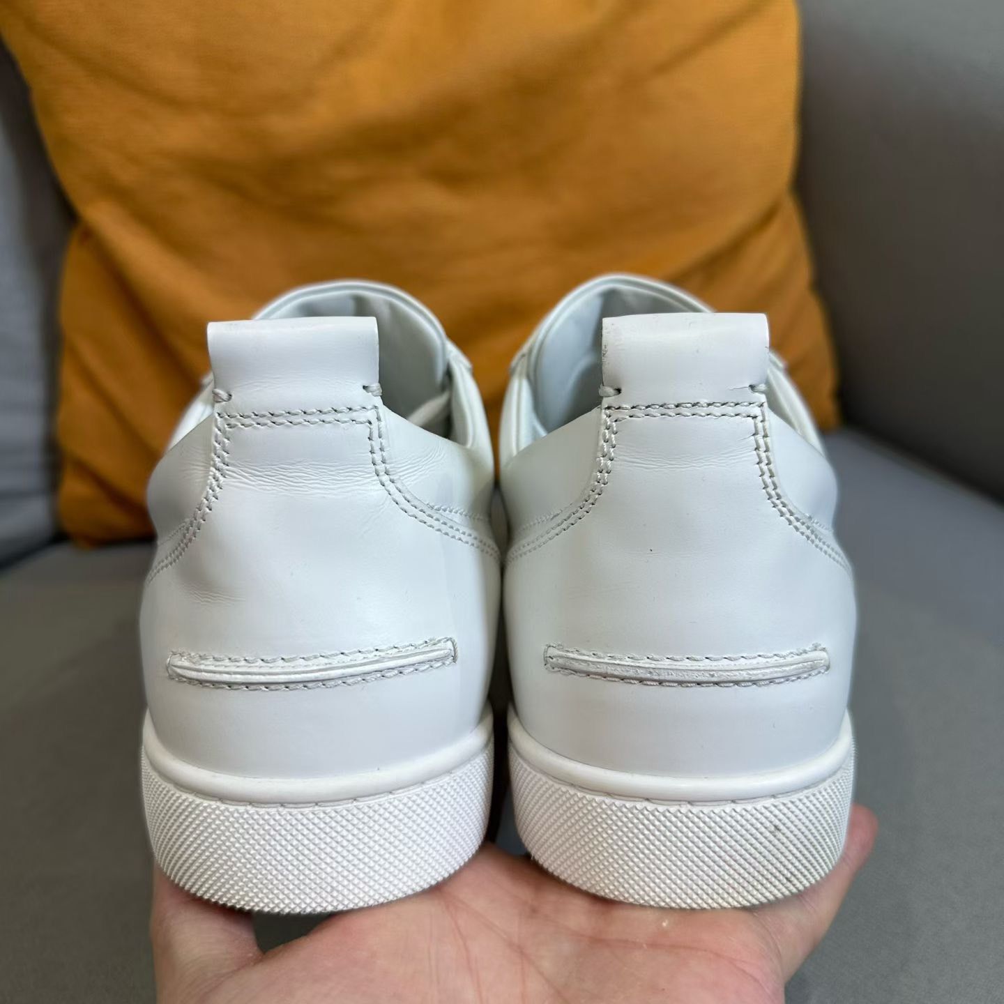 Christian Louboutin Christian Louboutin White Lowtop Sneakers 9 Men Size US 9 / EU 42 - 3 Thumbnail