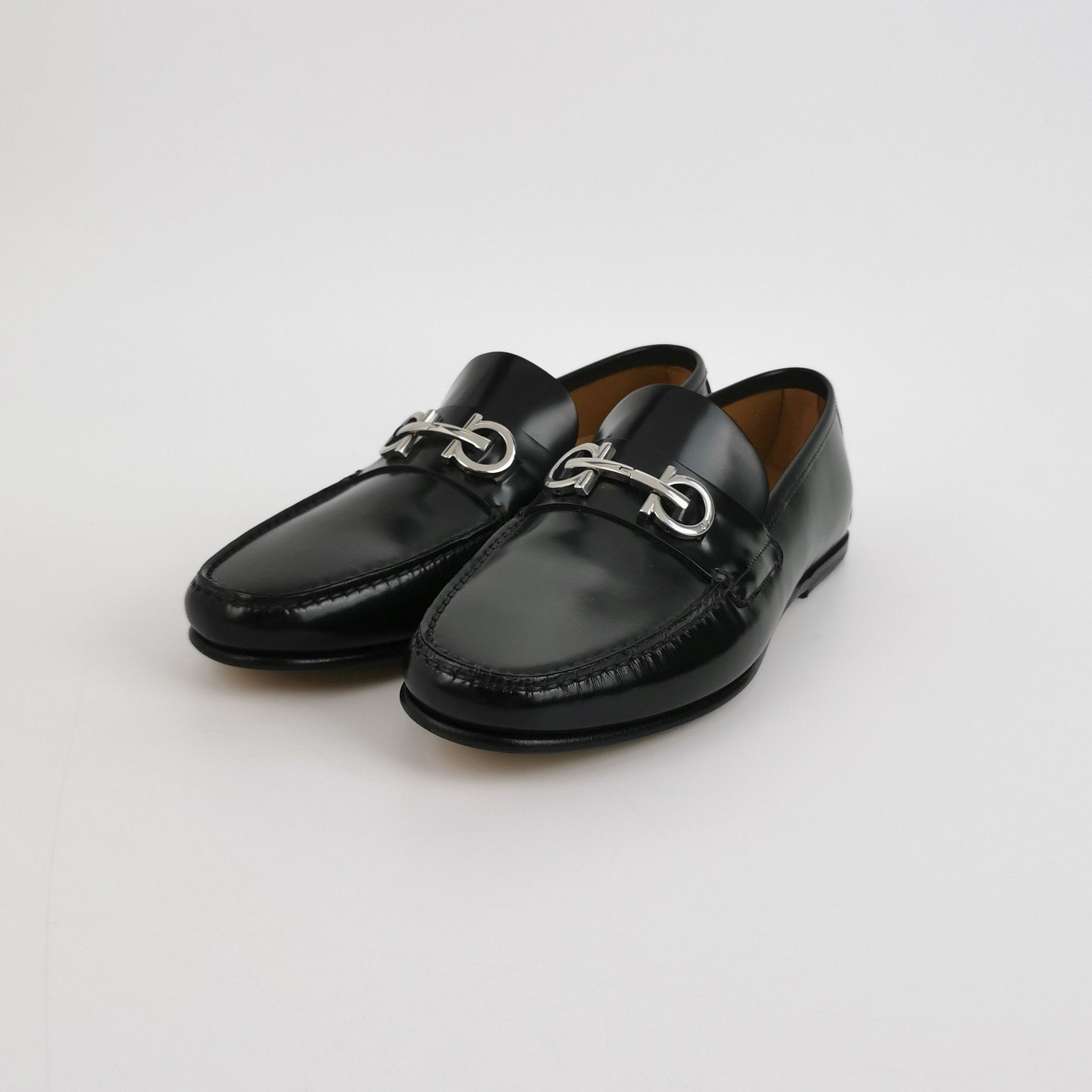 Salvatore Ferragamo Salvatore Ferragamo Gancini Leather Loafers 9.5 EE Size US 10 / EU 43 - 3 Thumbnail