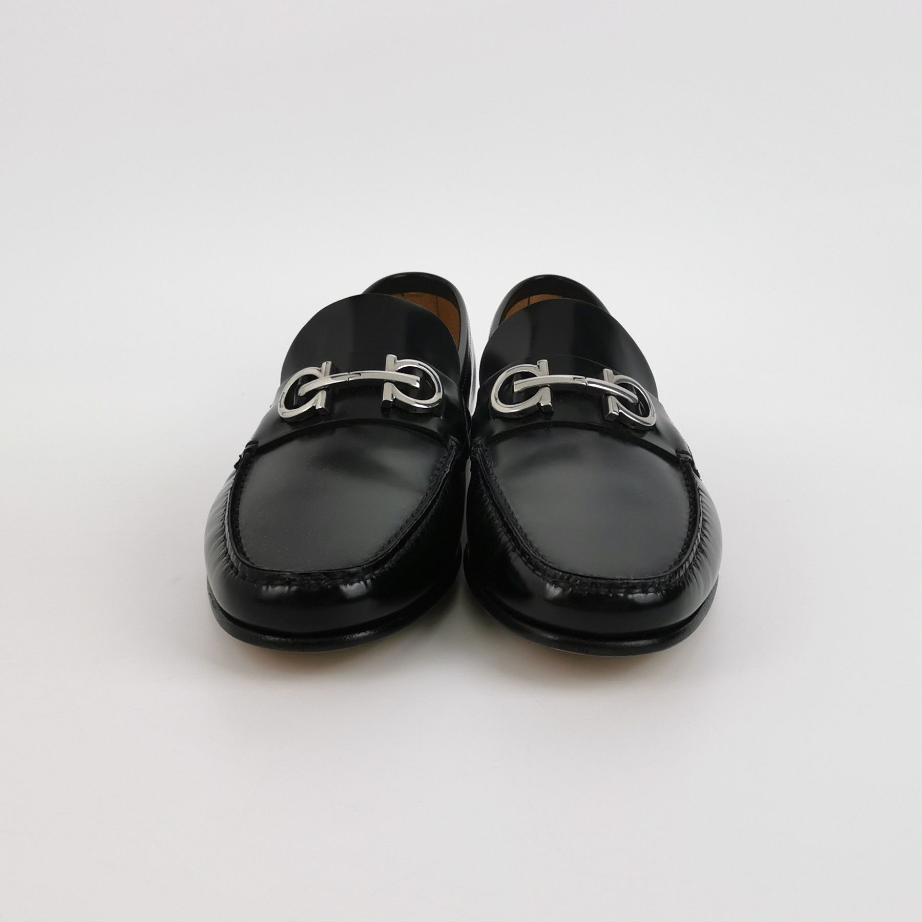 Salvatore Ferragamo Salvatore Ferragamo Gancini Leather Loafers 9.5 EE Size US 10 / EU 43 - 4 Thumbnail