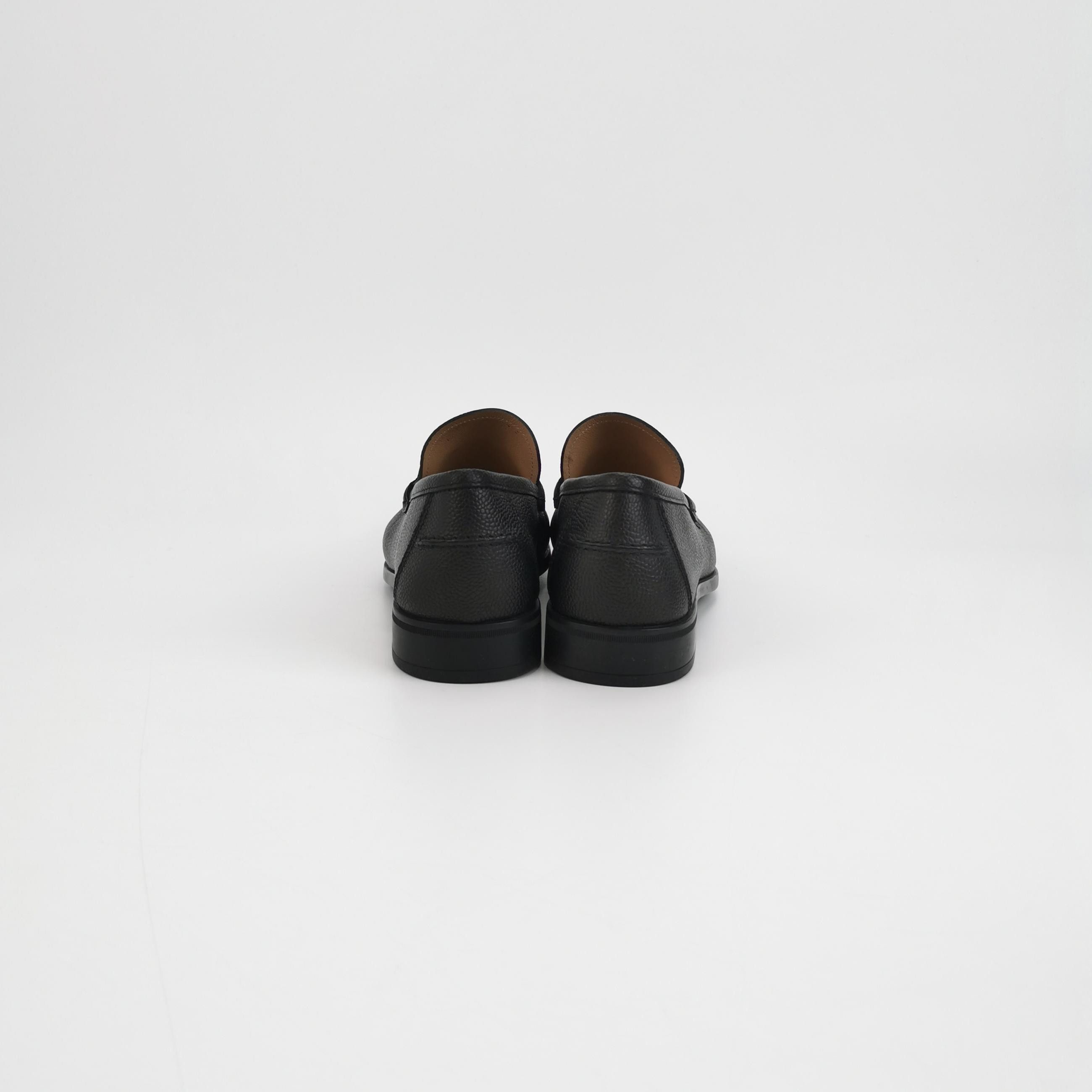 Salvatore Ferragamo Salvatore Ferragamo Gancini Pebble Grain Loafers 39.5 Size US 6 / EU 39 - 5 Thumbnail