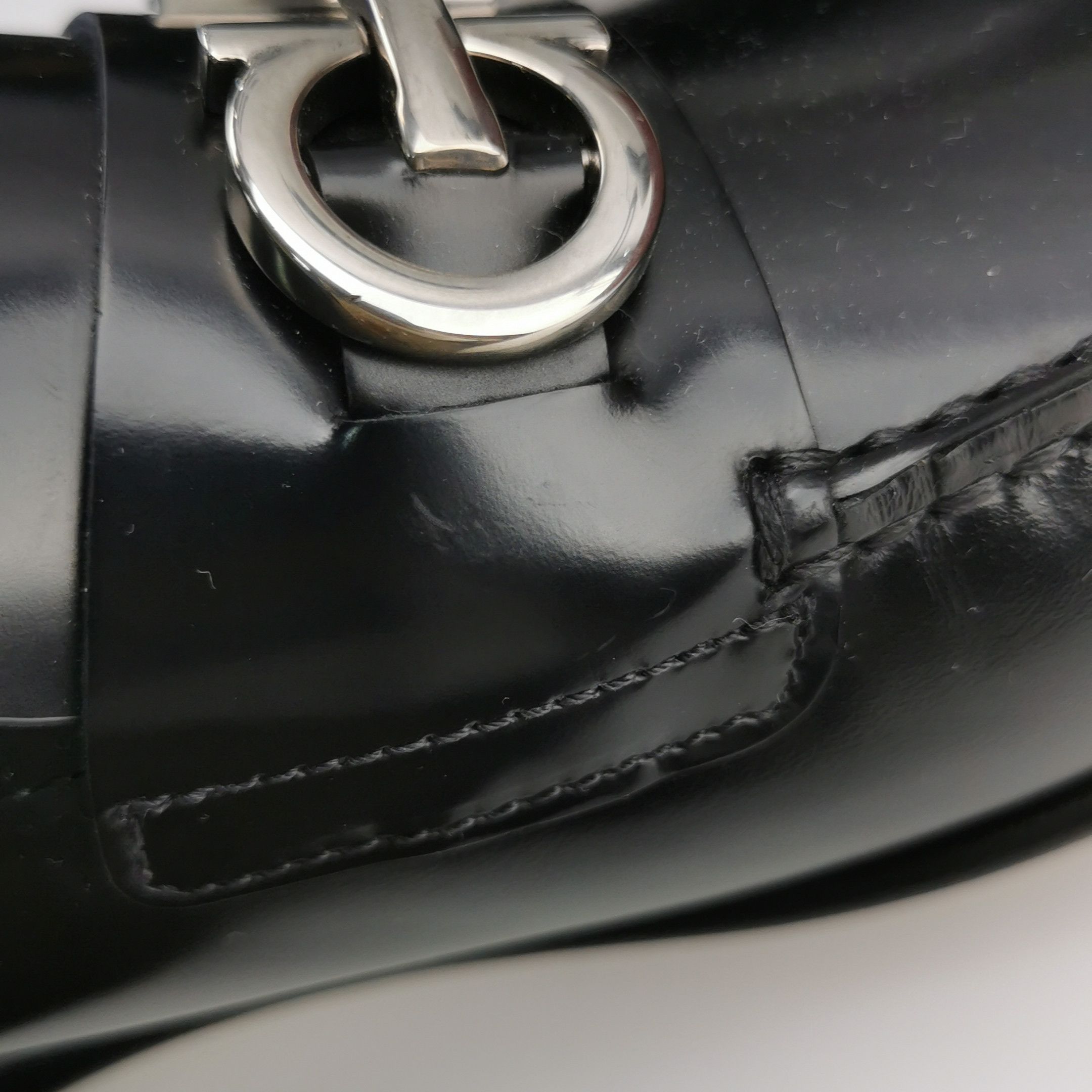 Salvatore Ferragamo Salvatore Ferragamo Gancini Leather Loafers US 9.5 Size US 10 / EU 43 - 10 Thumbnail