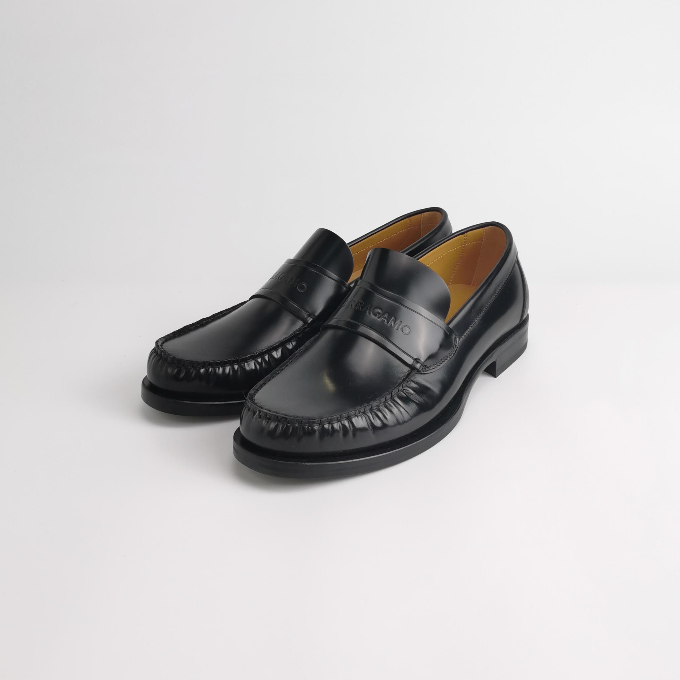 Salvatore Ferragamo Salvatore Ferragamo Logo Leather Loafers Size 9 Size US 10 / EU 43 - 3 Thumbnail