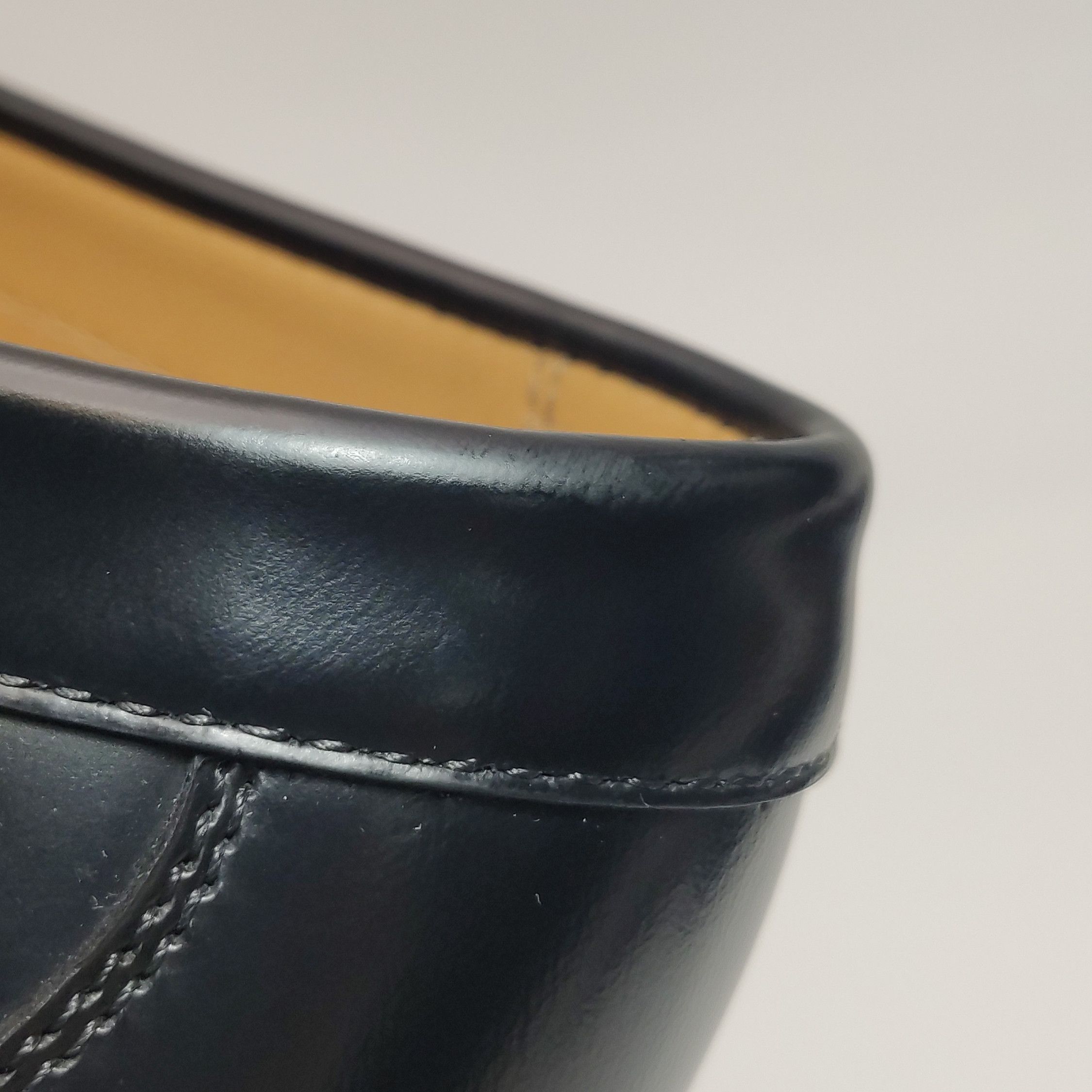 Salvatore Ferragamo Salvatore Ferragamo Black Leather Logo Loafers 9.5 Size US 10 / EU 43 - 9 Thumbnail