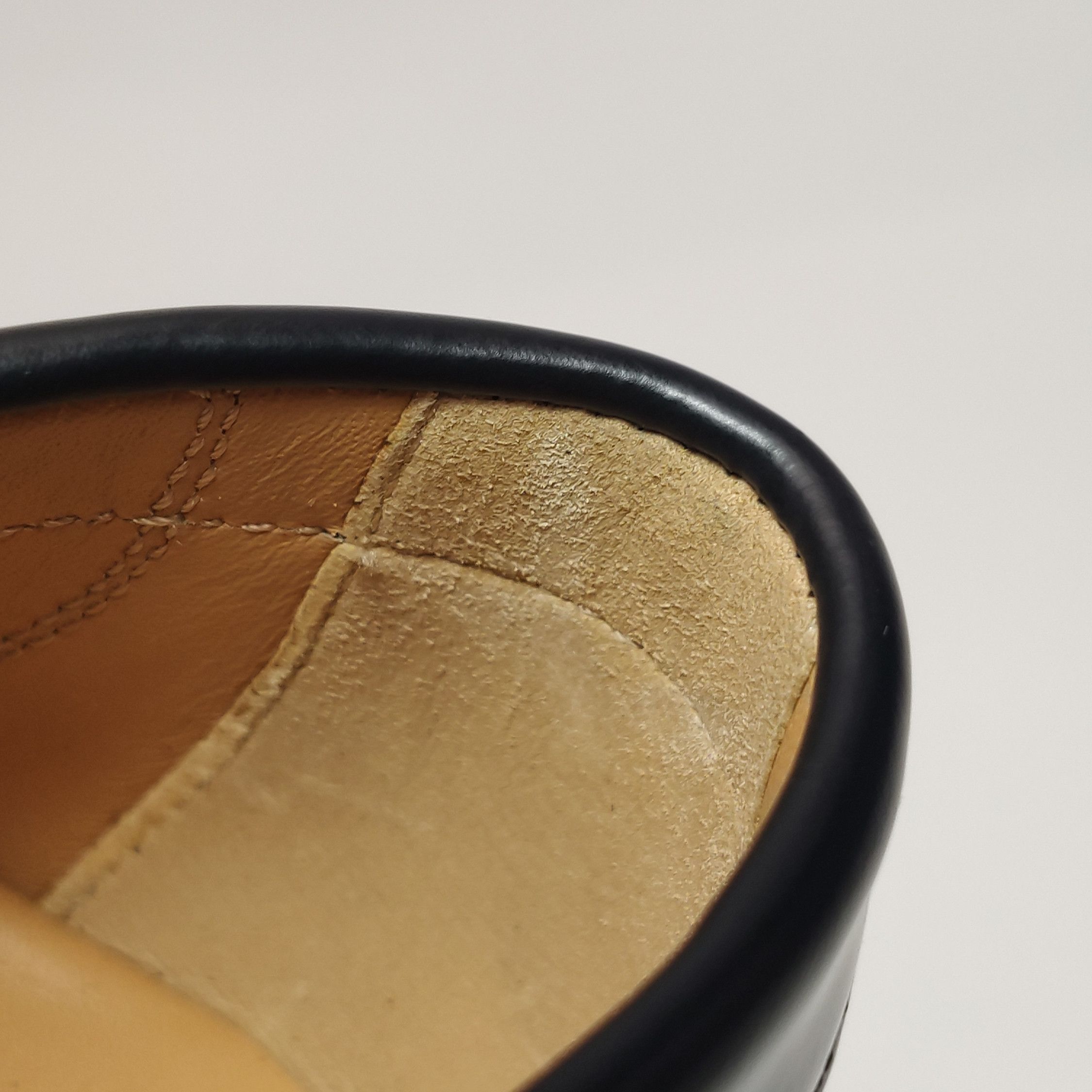 Salvatore Ferragamo Salvatore Ferragamo Black Leather Logo Loafers 9.5 Size US 10 / EU 43 - 11 Thumbnail